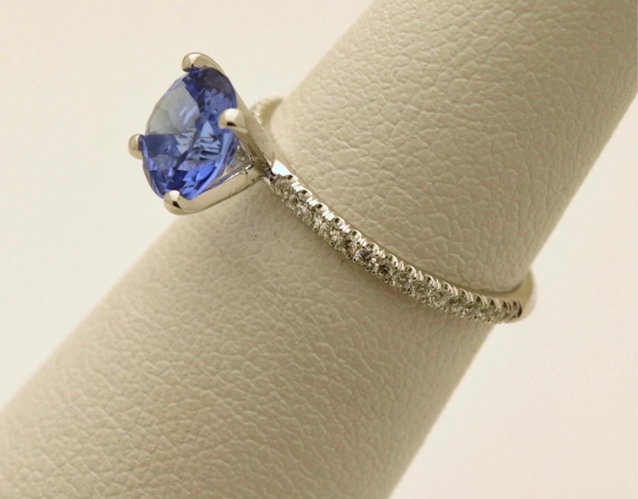 Tanzanita Diamante anillo de compromiso 18KT oro en Nuevo estado para la venta en Boca Raton, FL
