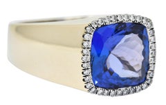 Tanzanite Diamond Halo 18 Karat White Gold Unisex Gemstone Ring