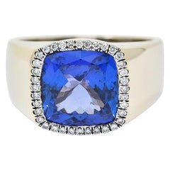 Tanzanite Diamond Halo 18 Karat White Gold Unisex Gemstone Ring