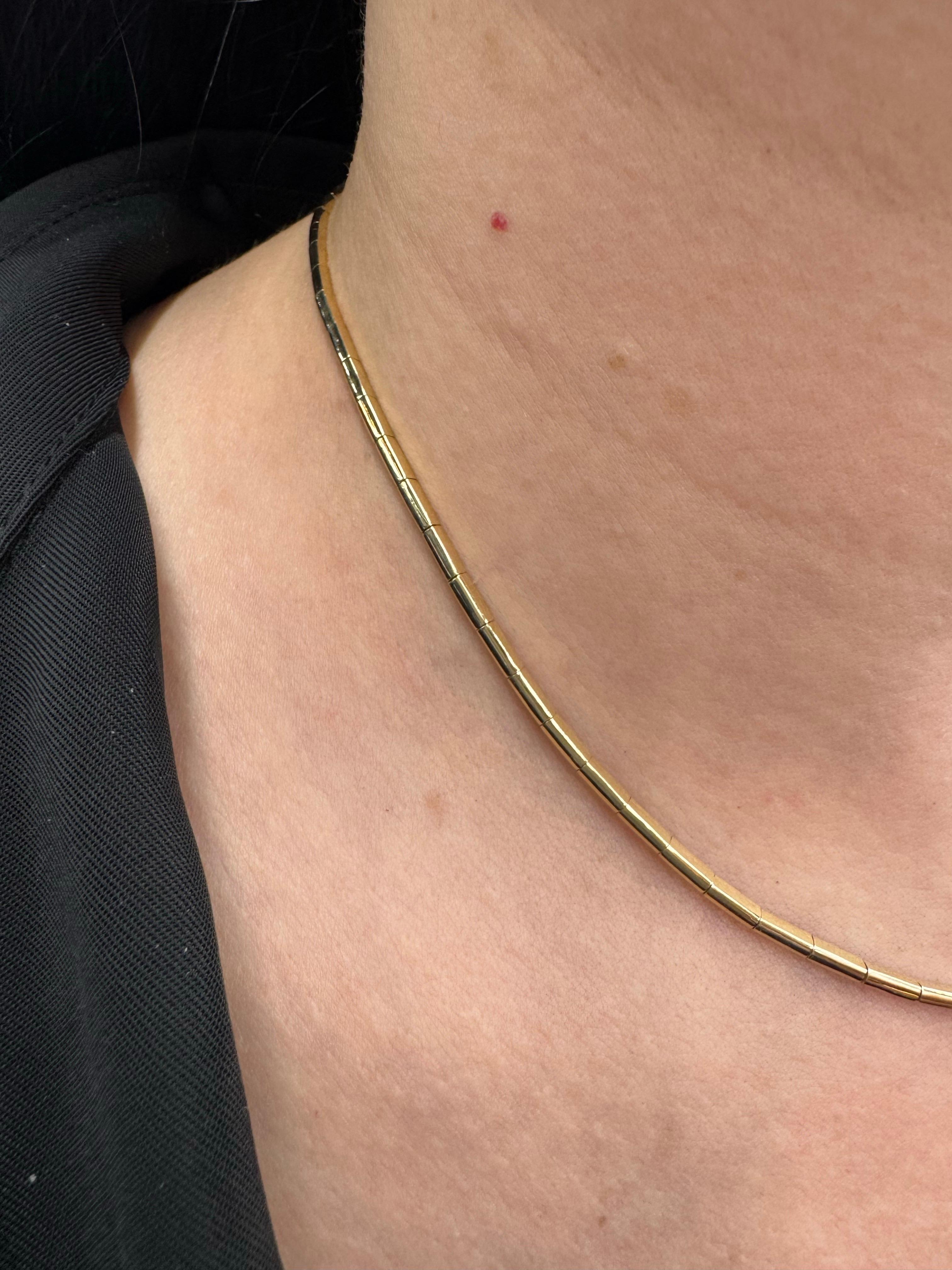 Taille émeraude Collier à maillons halo en or jaune 14 carats avec tanzanite et diamants 0,74 carat poids total en vente
