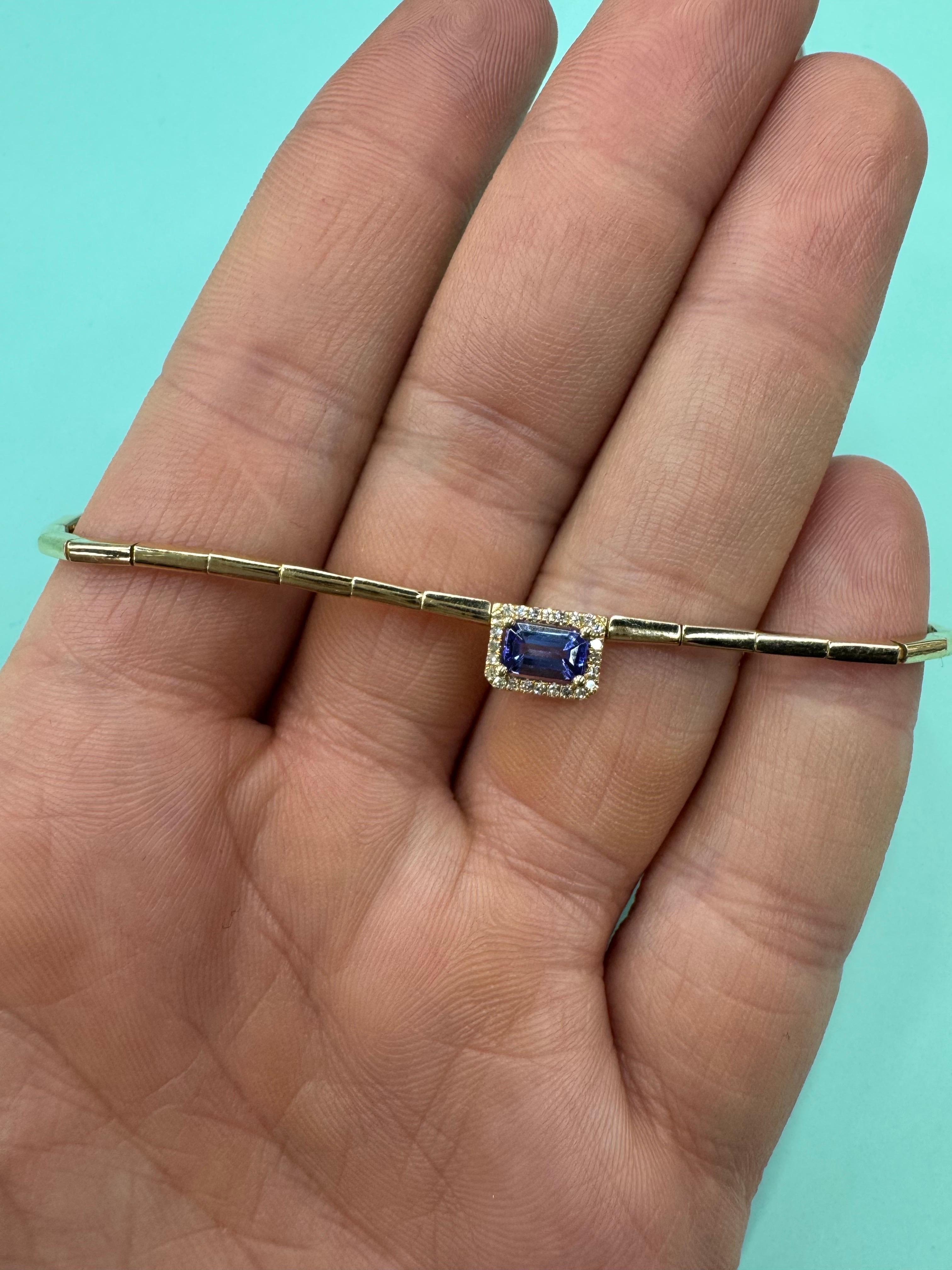 Collier à maillons halo en or jaune 14 carats avec tanzanite et diamants 0,74 carat poids total Pour femmes en vente