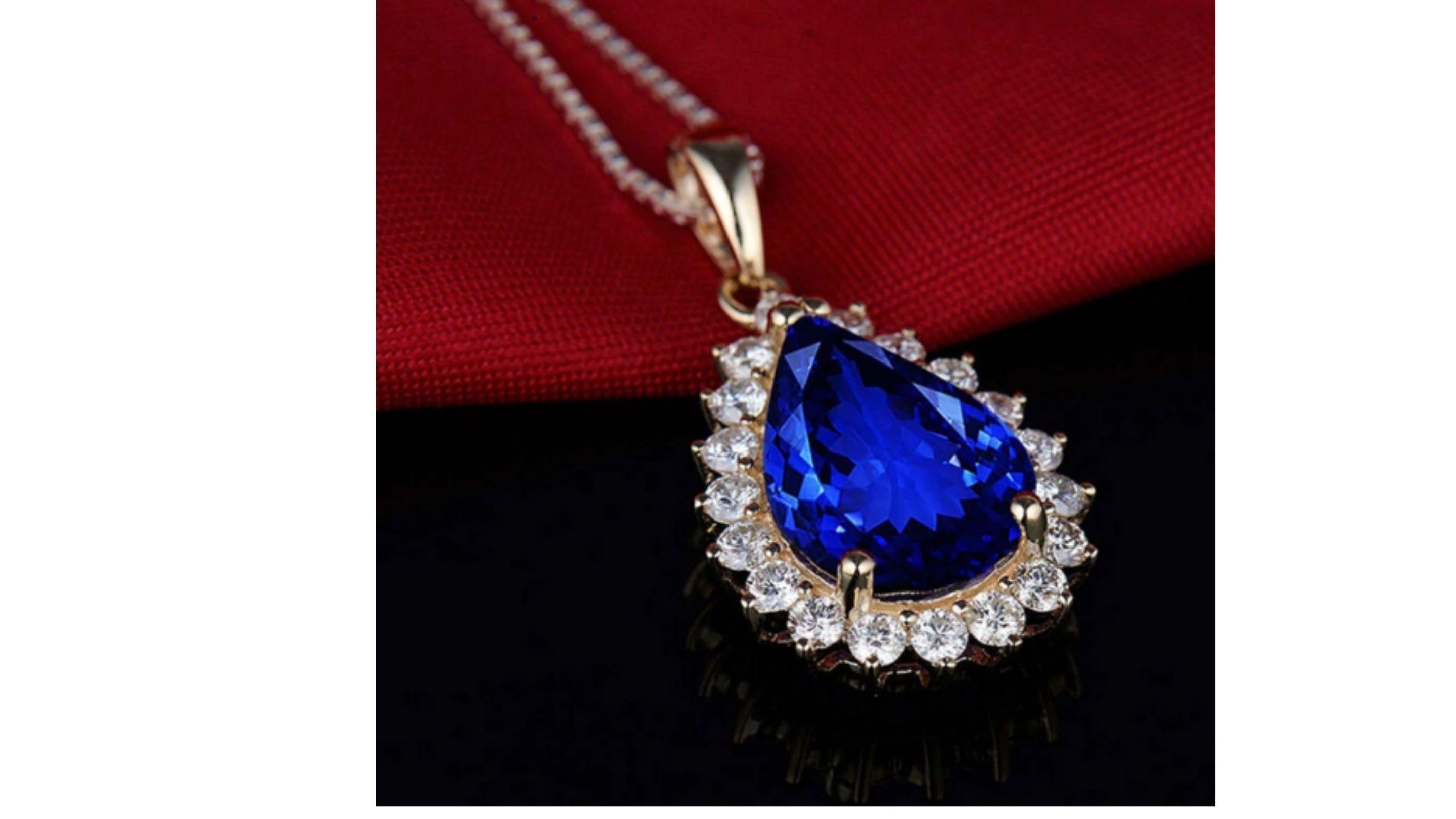 Modern Tanzanite Diamond Necklace 14K Yellow Gold For Sale