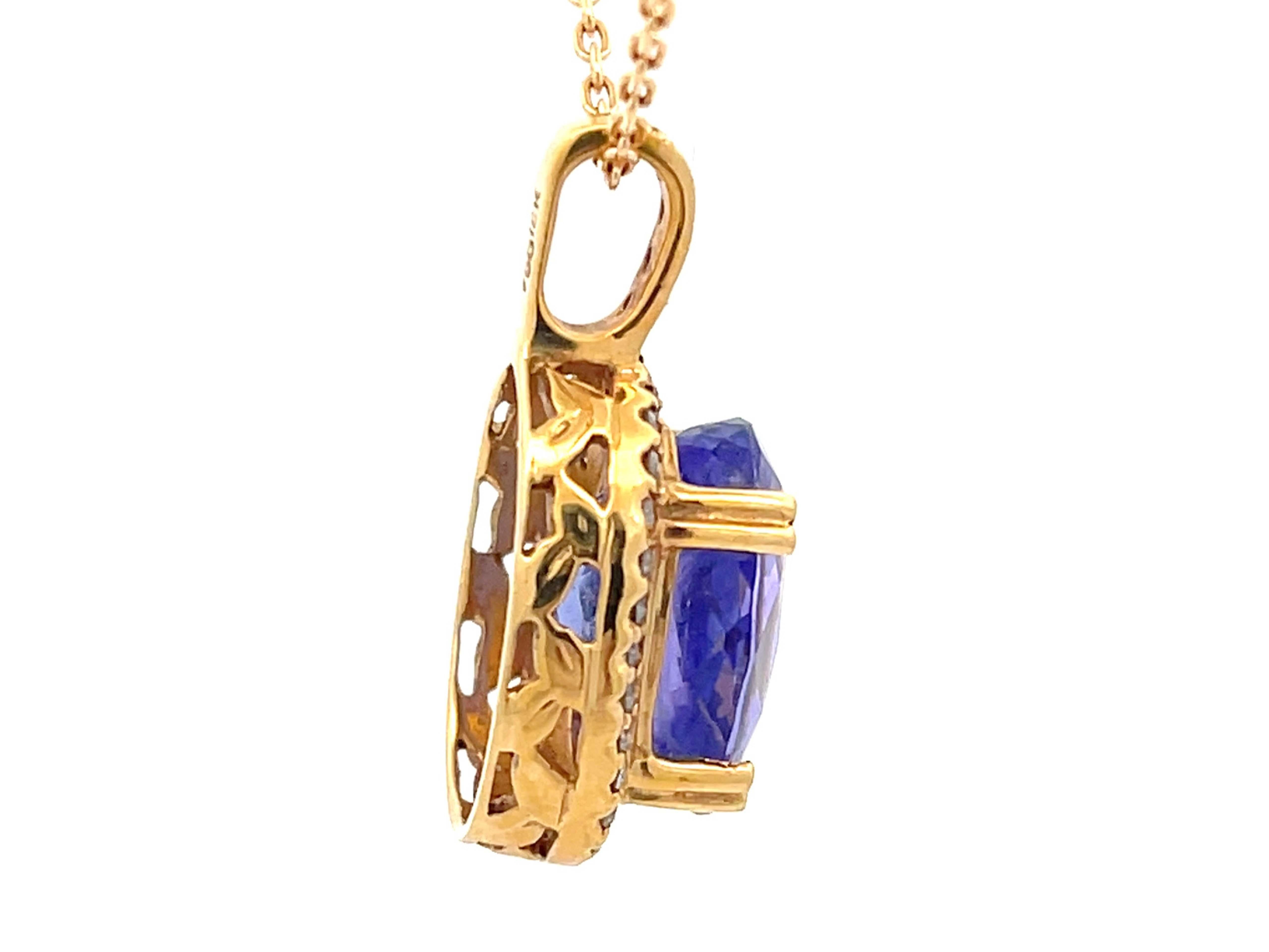 Tanzanite Diamond Necklace in 18k Yellow Gold In Excellent Condition For Sale In Honolulu, HI