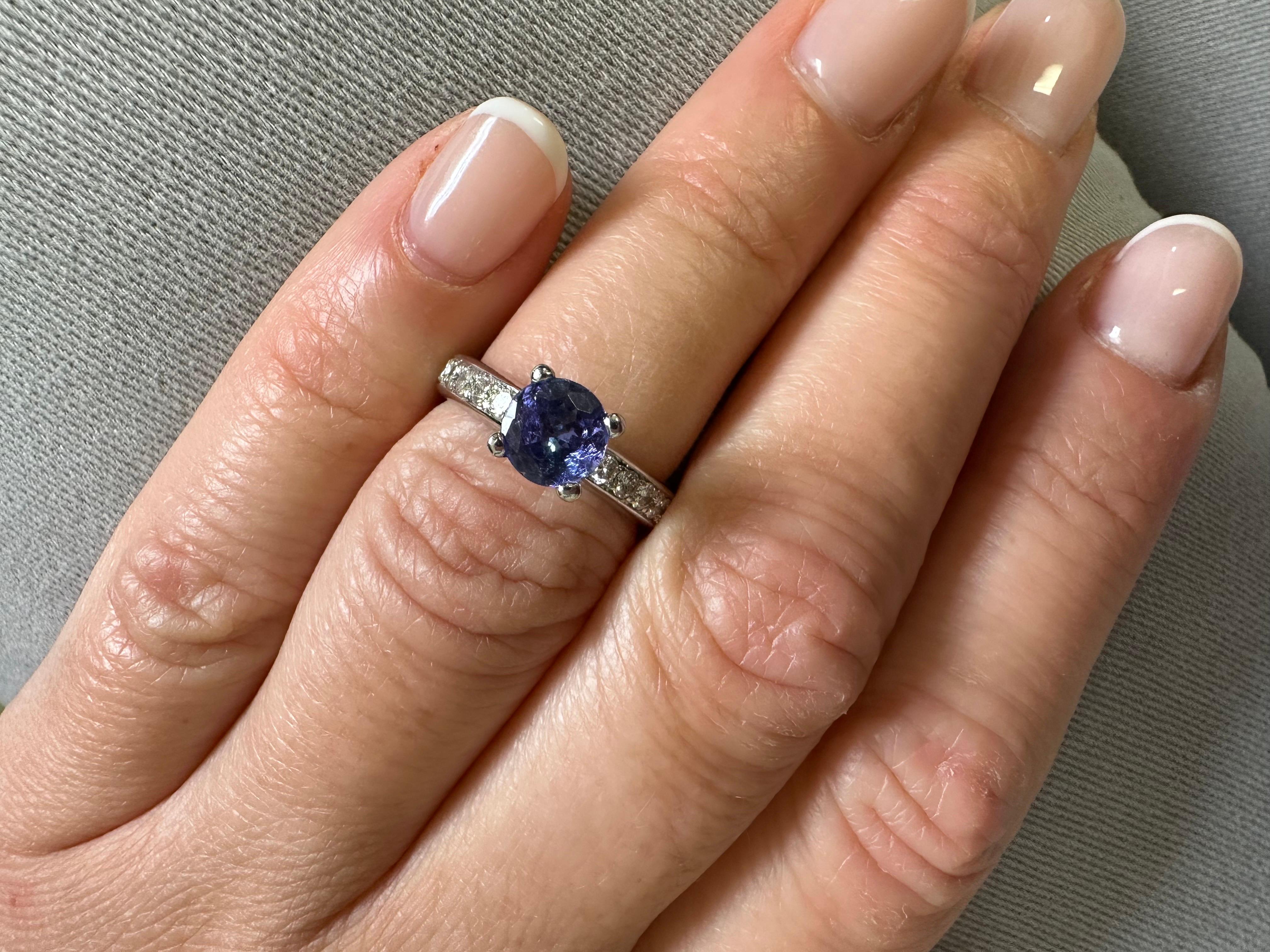 Tanzanite Diamond ring 14KT Stunning engagement ring  For Sale 5