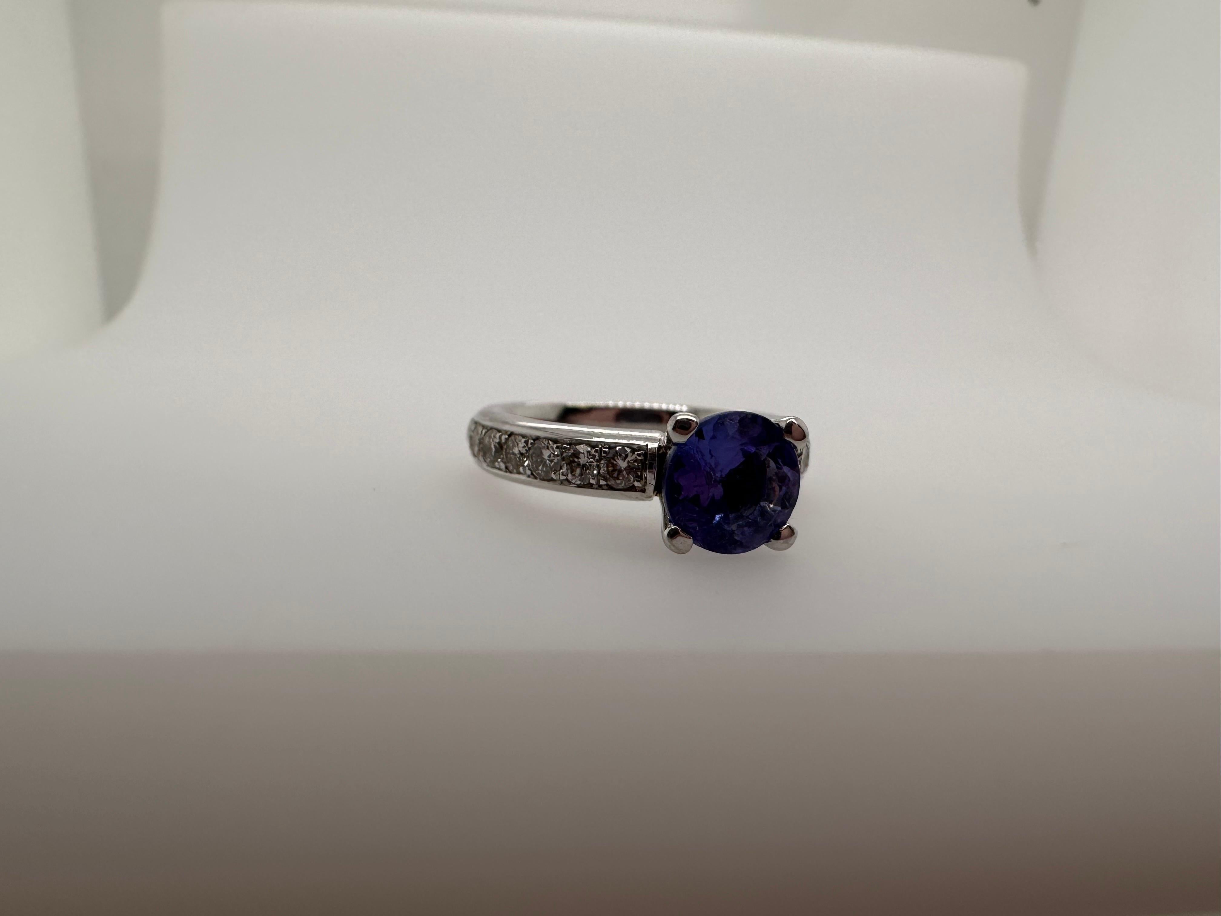 Tanzanite Diamond ring 14KT Stunning engagement ring  For Sale 4