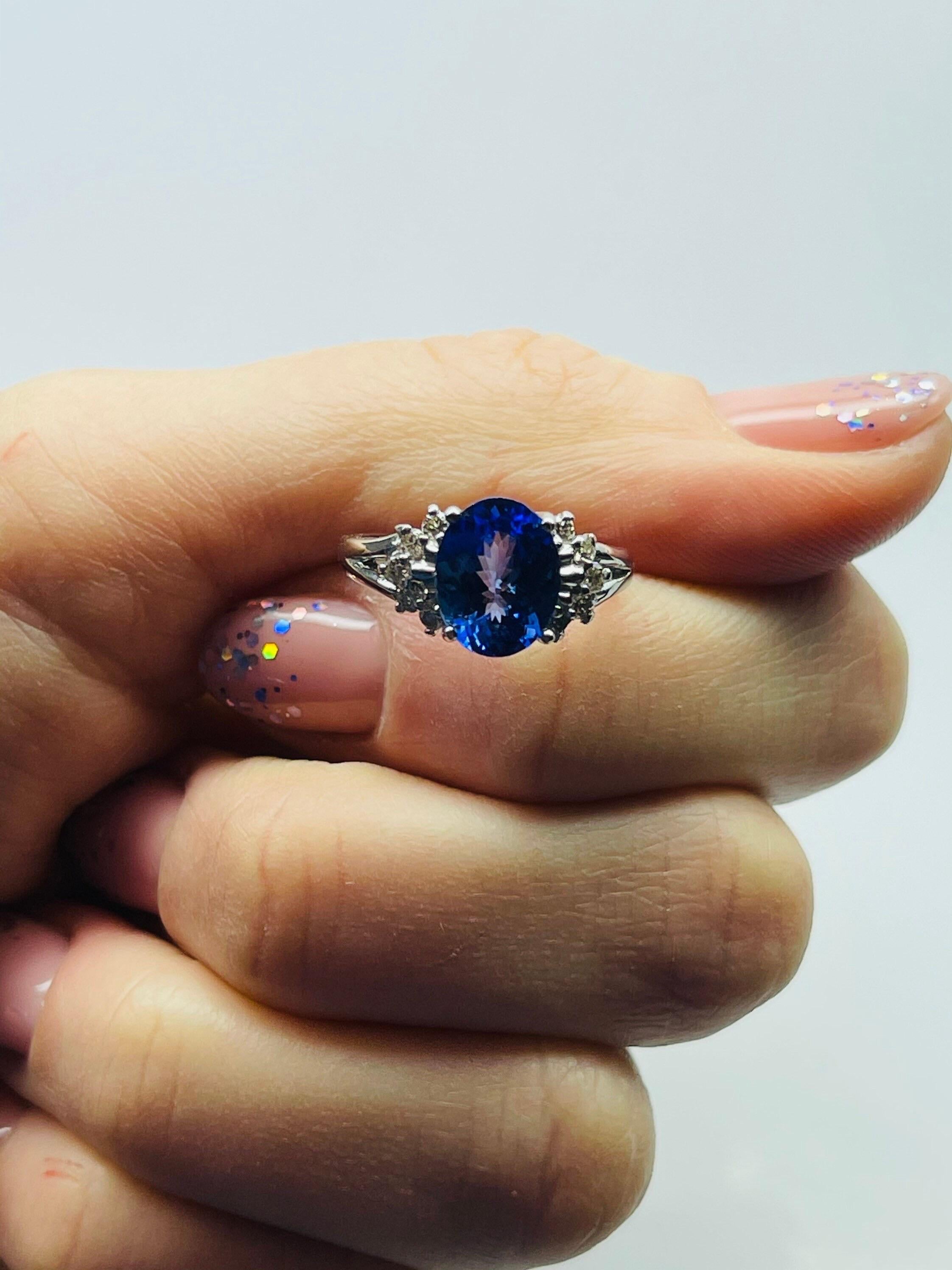 Tanzanite Diamond ring 18KT white gold Oval engagement ring In New Condition For Sale In Boca Raton, FL