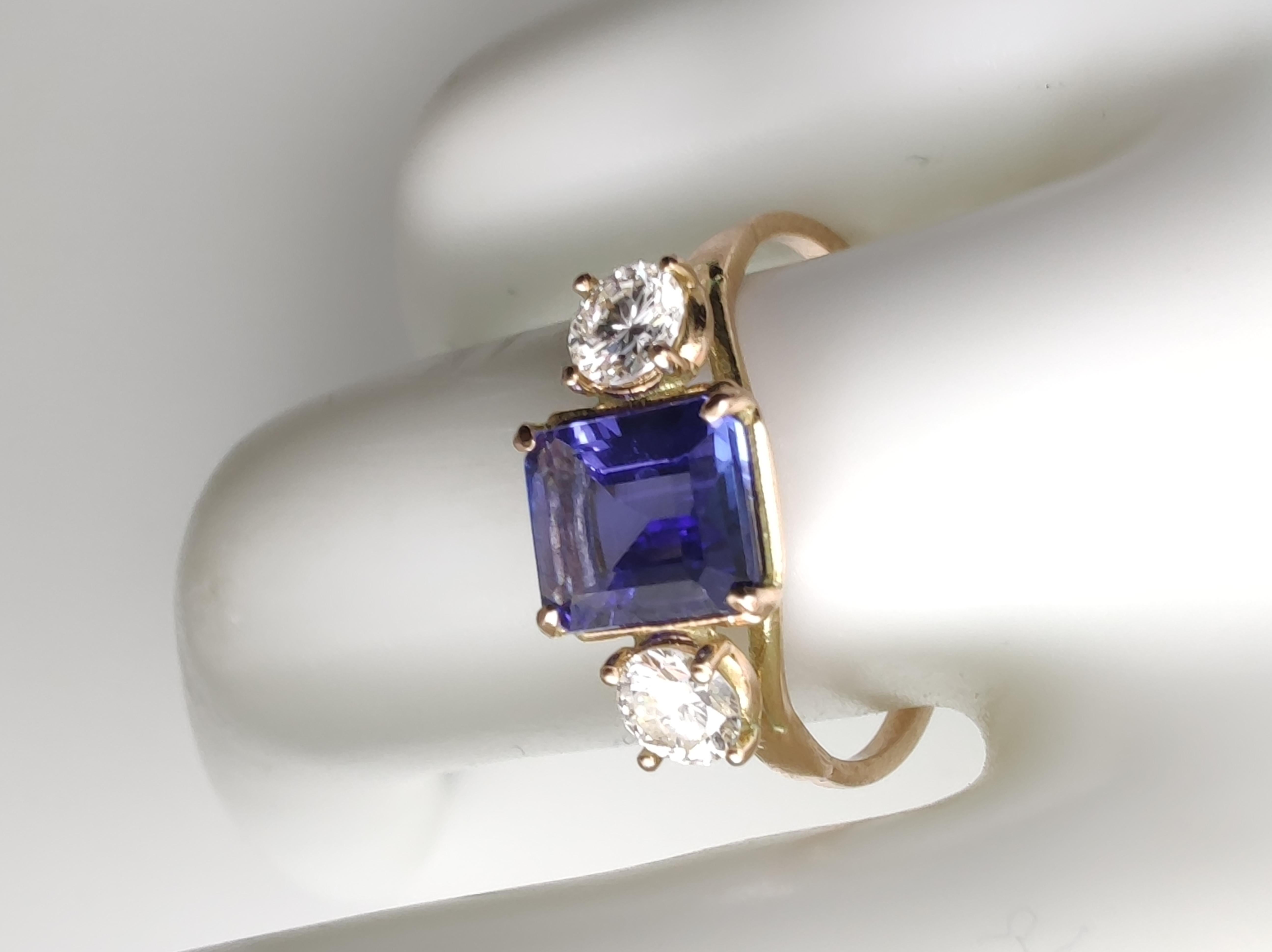 Anello con diamante tanzanite Gioielli fatti a mano certificati Anello di fidanzamento in oro 14K per donne in vendita 4