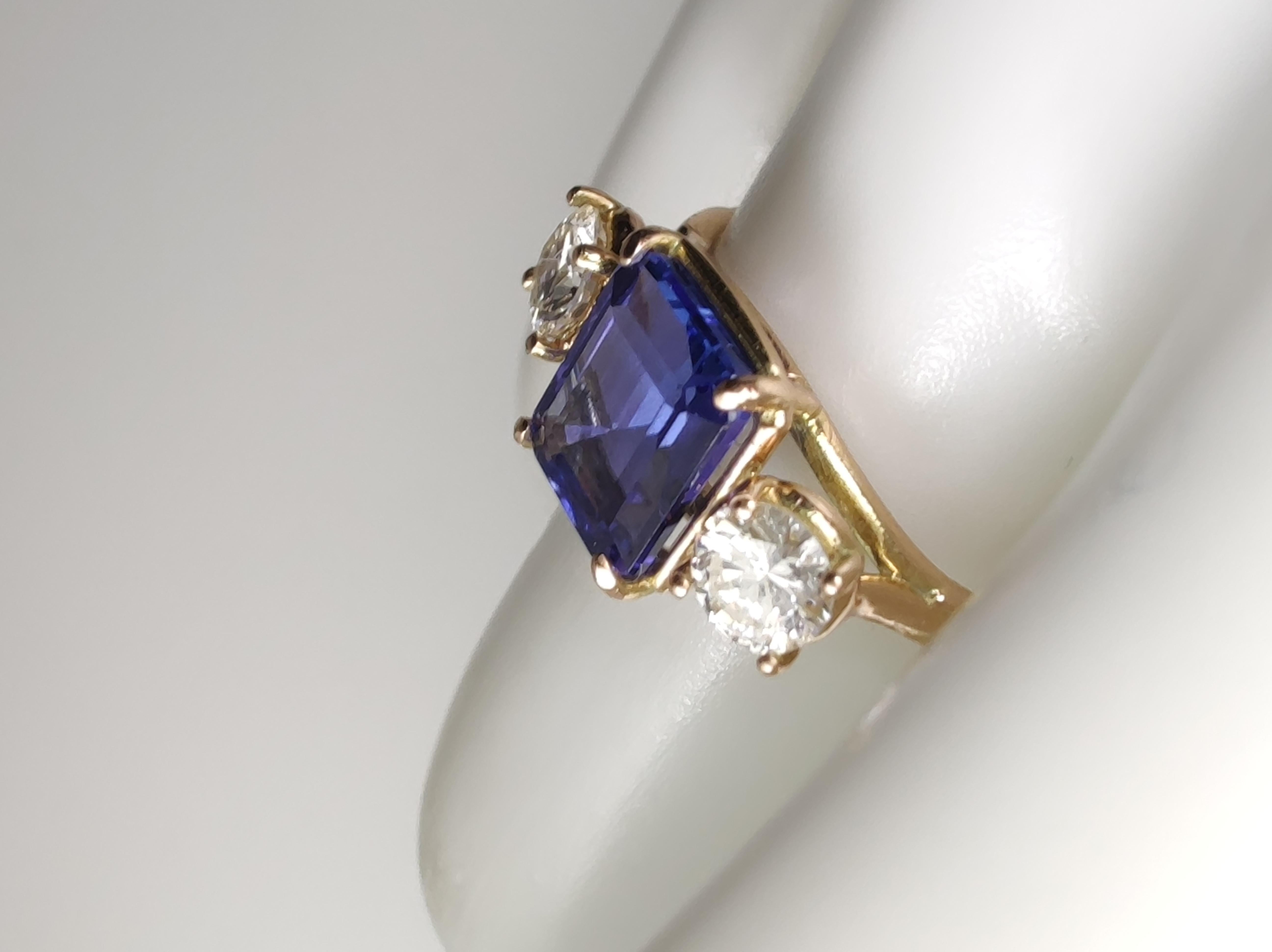 Anello con diamante tanzanite Gioielli fatti a mano certificati Anello di fidanzamento in oro 14K per donne in vendita 3
