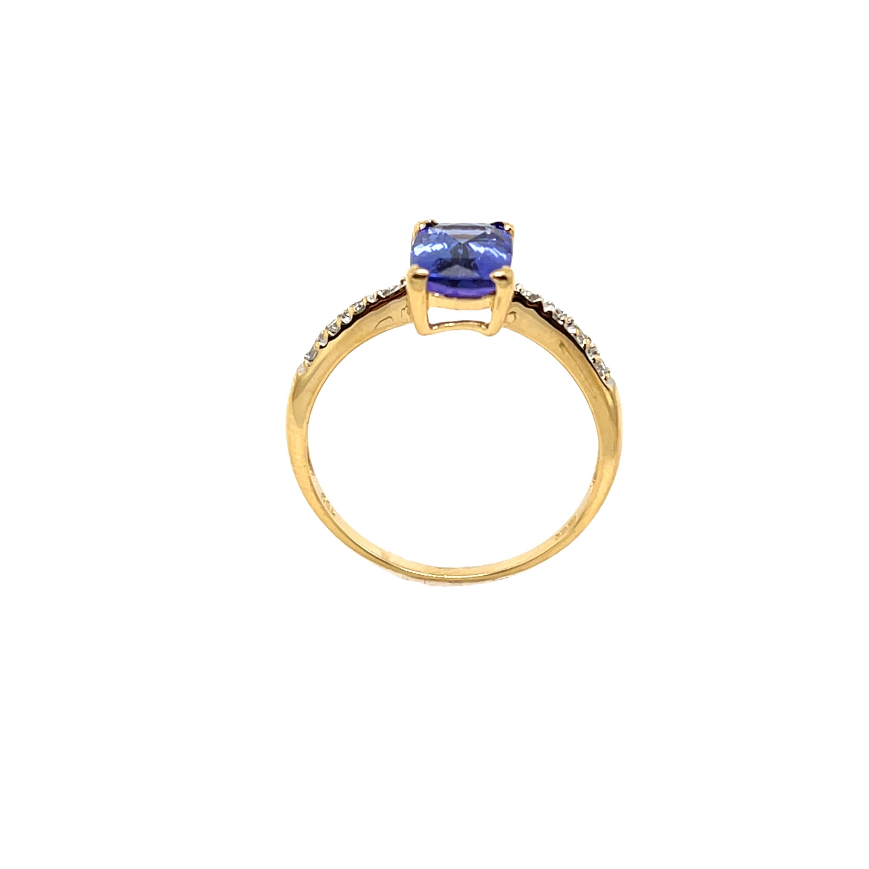Taille ronde Bague en or jaune 18ct avec tanzanite et diamant en vente