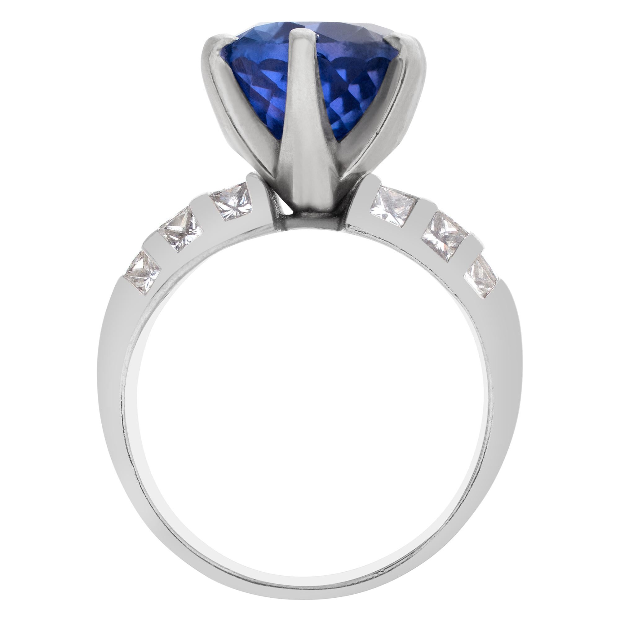 Tanzanite & Diamond Ring Set in Platinum, Aprox. 4 Carat In Excellent Condition For Sale In Surfside, FL