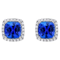 Boucles d'oreilles en or blanc 14 carats serties de tanzanites de 9 mm