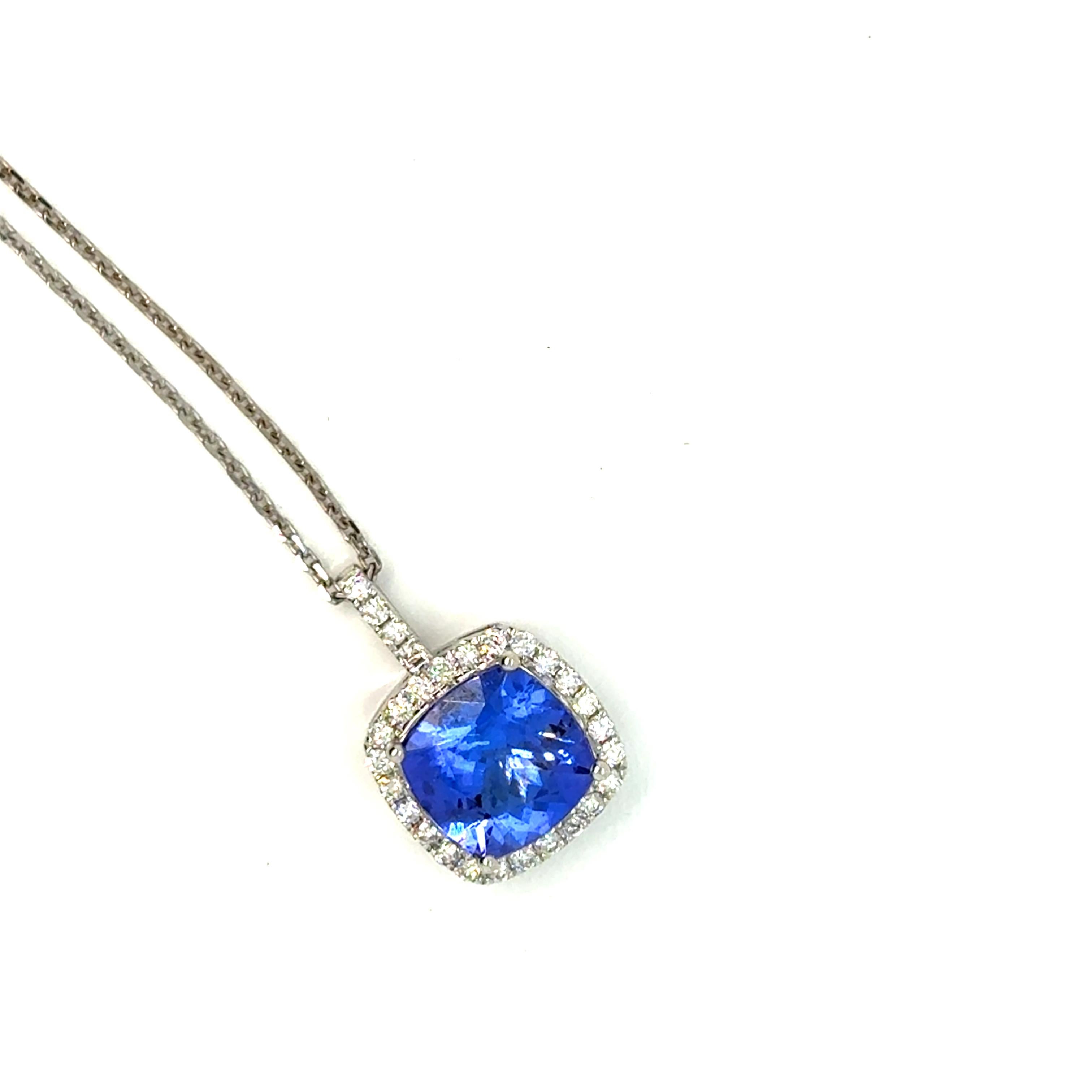 Pendentif en or blanc 14K serti d'un diamant tanzanite Neuf - En vente à New York, NY