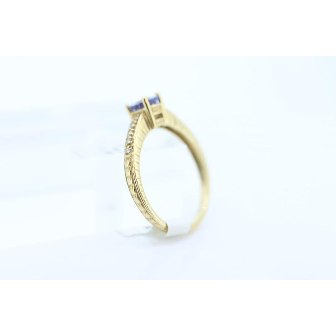 De las mujeres Tanzanita diamante Anillo solitario. Compromiso de tanzanita redonda y diamante de 14k en venta
