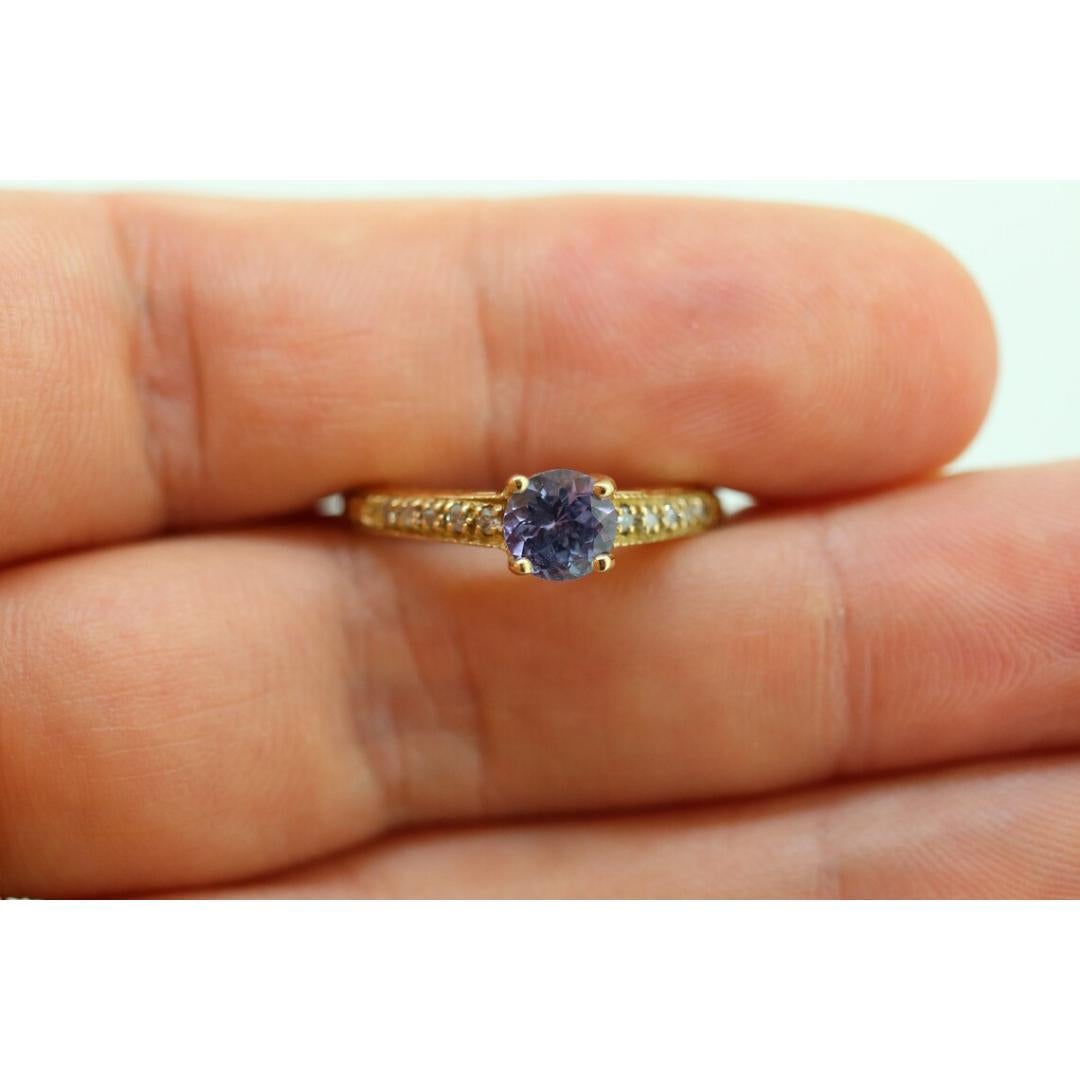 Tanzanita diamante Anillo solitario. Compromiso de tanzanita redonda y diamante de 14k en venta 2