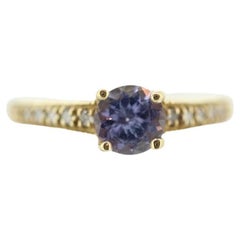 Anello solitario con diamante tanzanite. Anello di fidanzamento con tanzanite e diamante tondo 14k