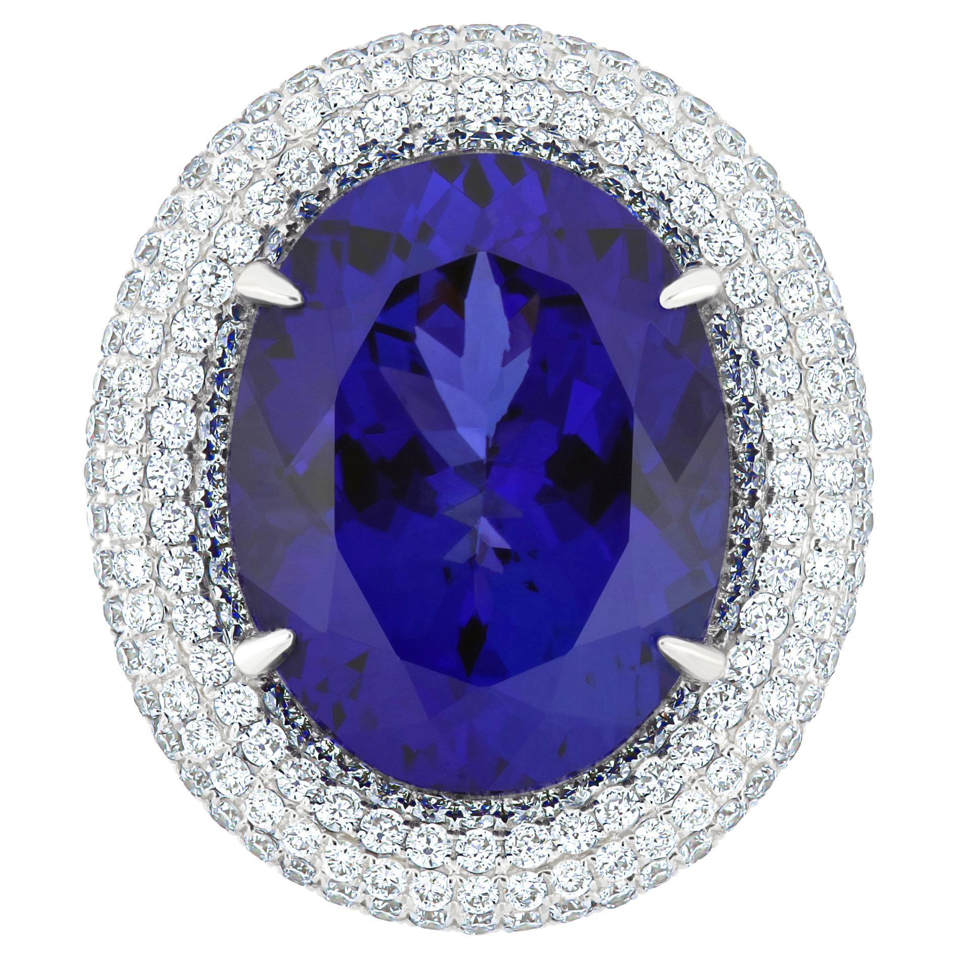 Tanzanite & Diamond Studded Ring in 18 Karat White Gold For Sale