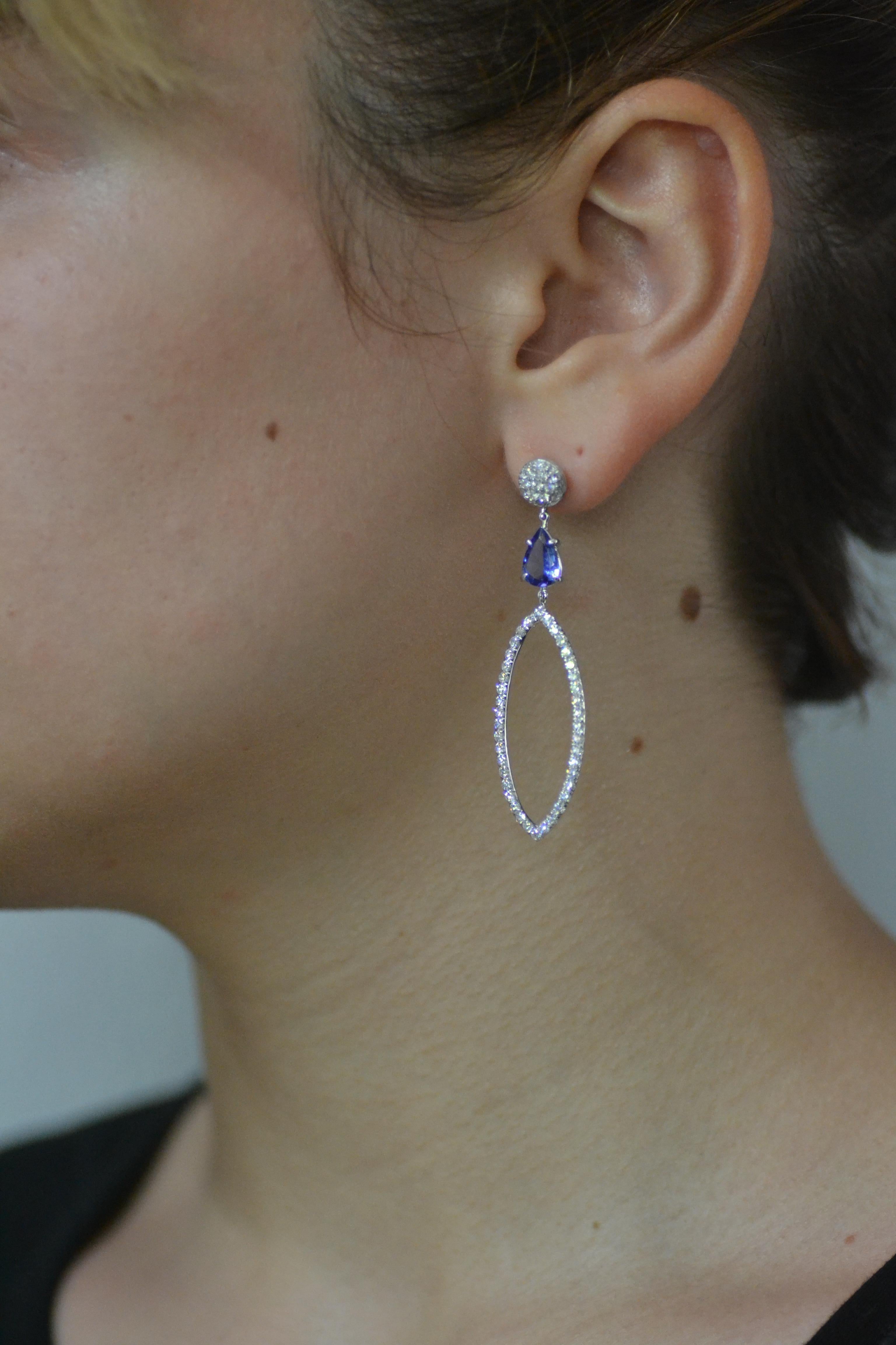 Contemporary Tanzanite Diamonds 18 Karat White Gold Pendant Earrings