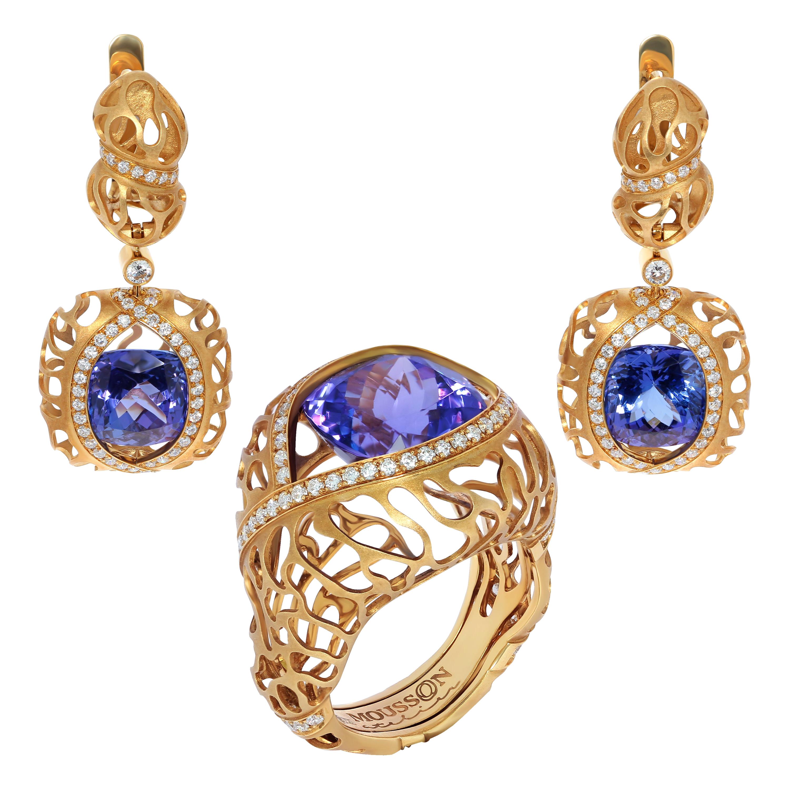 Suite en or jaune 18 carats avec tanzanite, diamants et corail en forme de résille