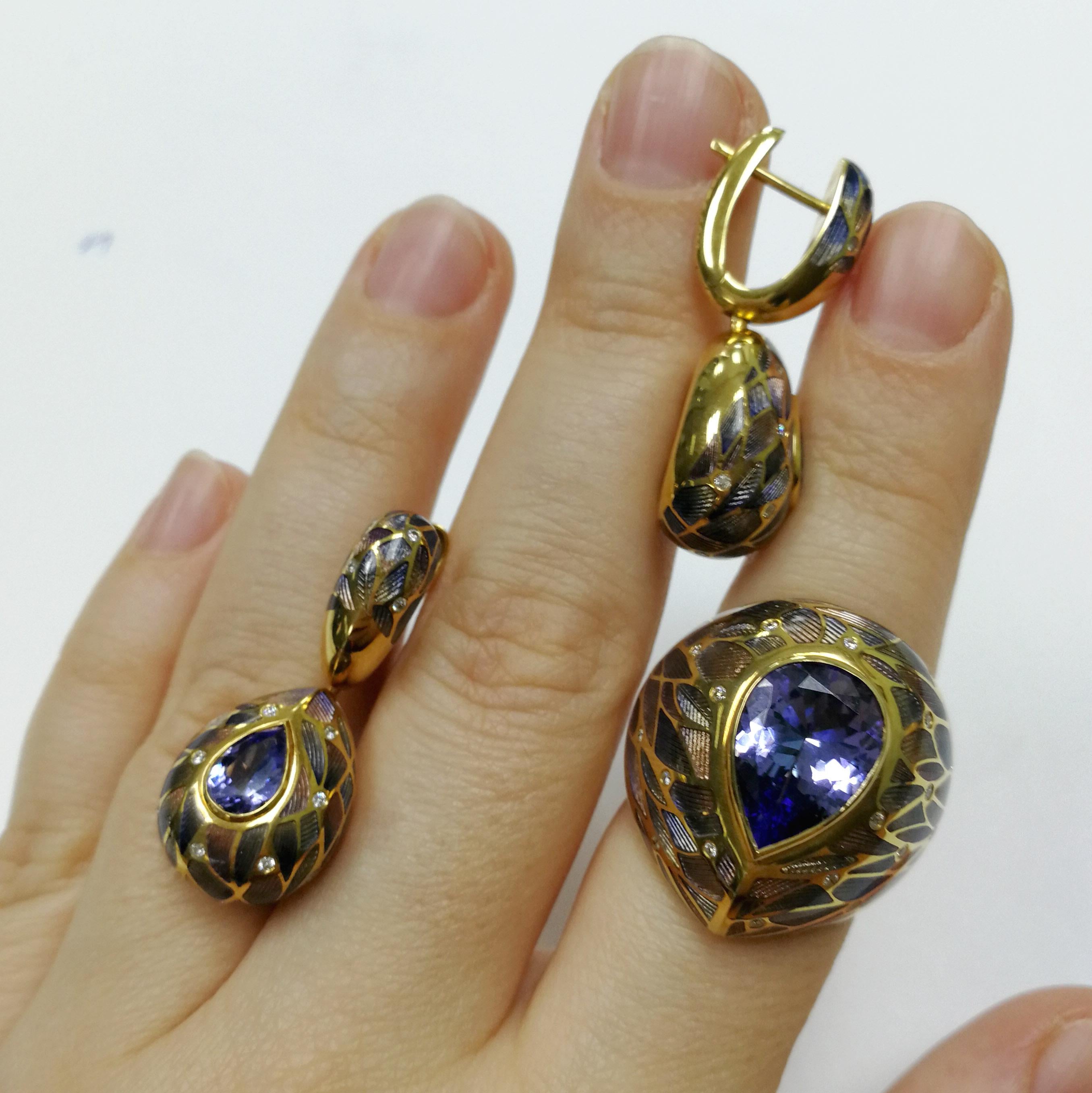 Tanzanite Diamonds 18 Karat Yellow Gold Four Seasons Suite In New Condition For Sale In Bangkok, TH