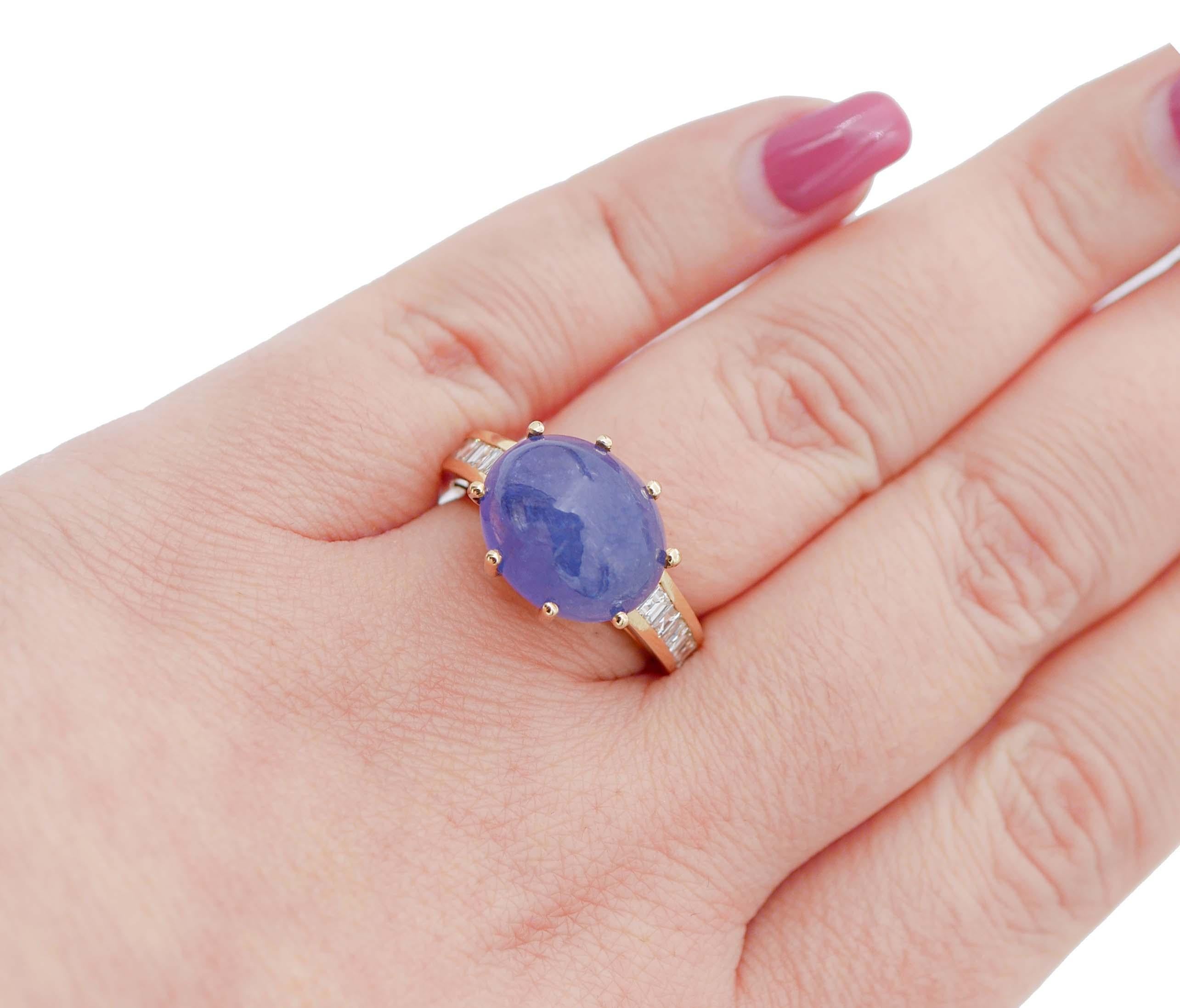 Tanzanite, Diamonds, 18 Karat Yellow Gold Retrò Ring In Good Condition For Sale In Marcianise, Marcianise (CE)