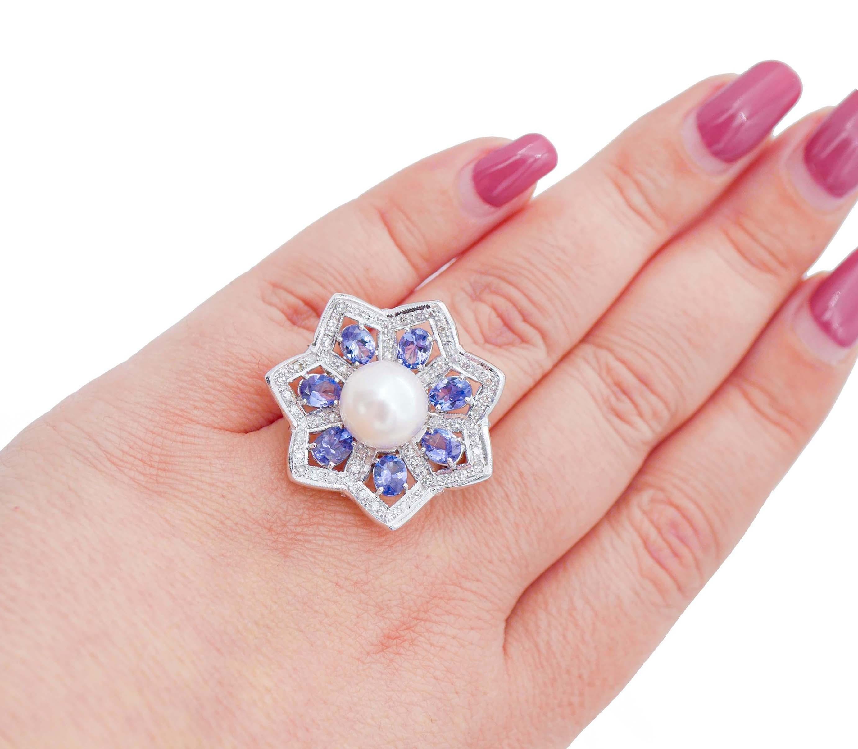 Tanzanite, Diamonds, Pearl, Platinum and 14 Karat White Gold Ring In Good Condition For Sale In Marcianise, Marcianise (CE)