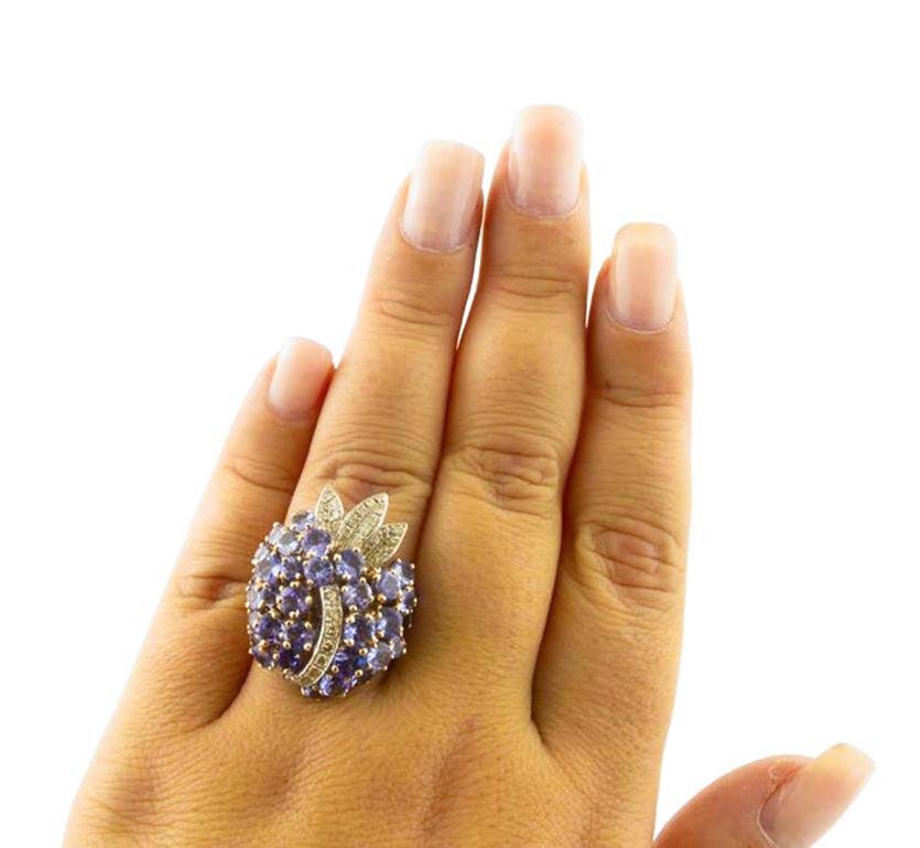 Tanzanite, Diamonds, White Gold Ring In Good Condition For Sale In Marcianise, Marcianise (CE)