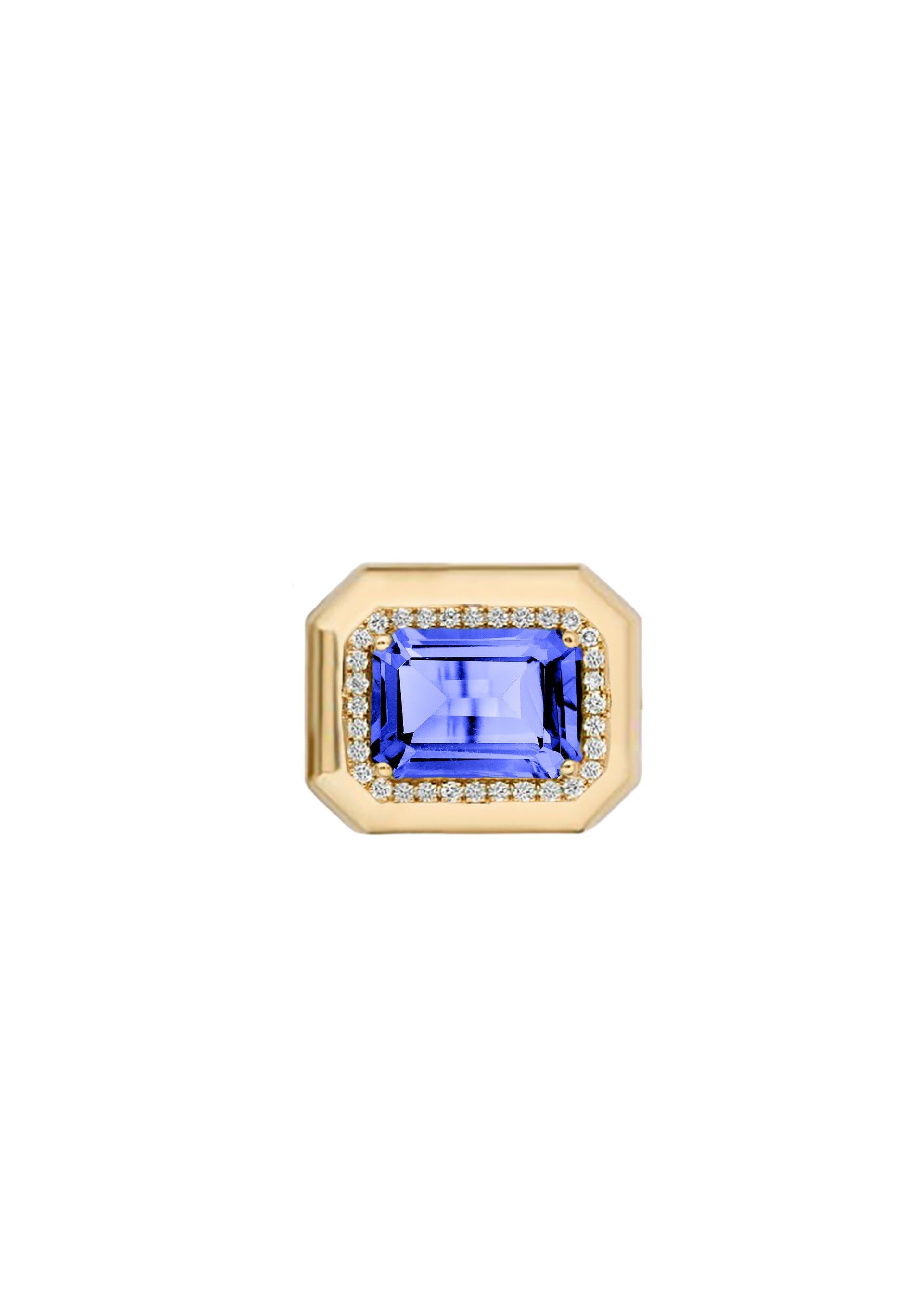 En vente :  Bague en or jaune 18 carats Tanzanite taille émeraude avec diamants 3