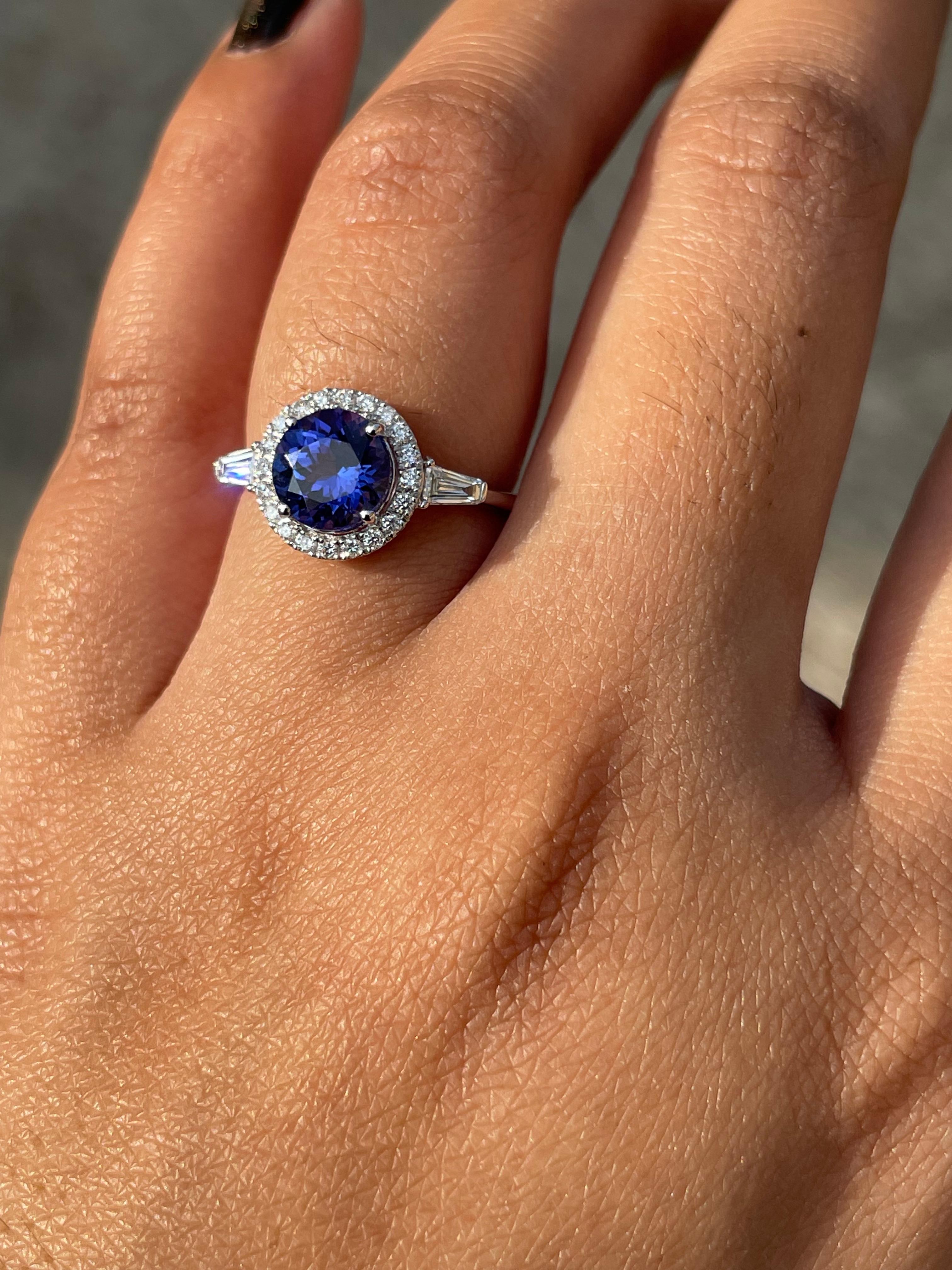 For Sale:  Tanzanite and Diamond Ring in 18k Solid White Gold  5