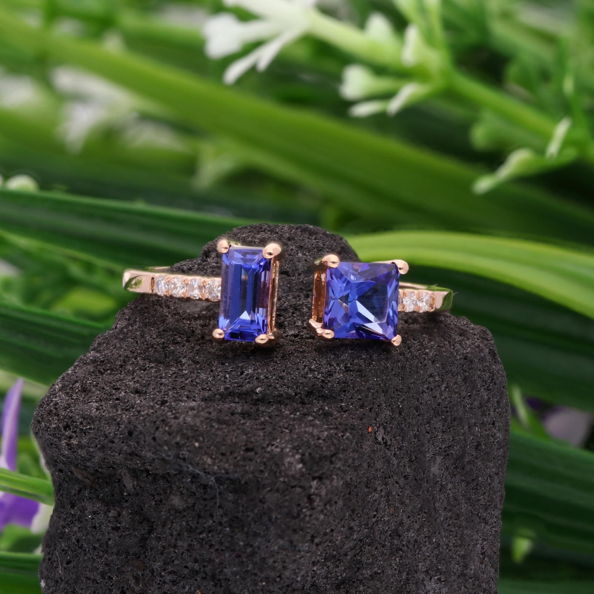 Tanzanite Gemstone Cuff Ring Diamond Pave 18 Karat Rose Gold Handmade Jewelry In New Condition For Sale In Diera, Dubai