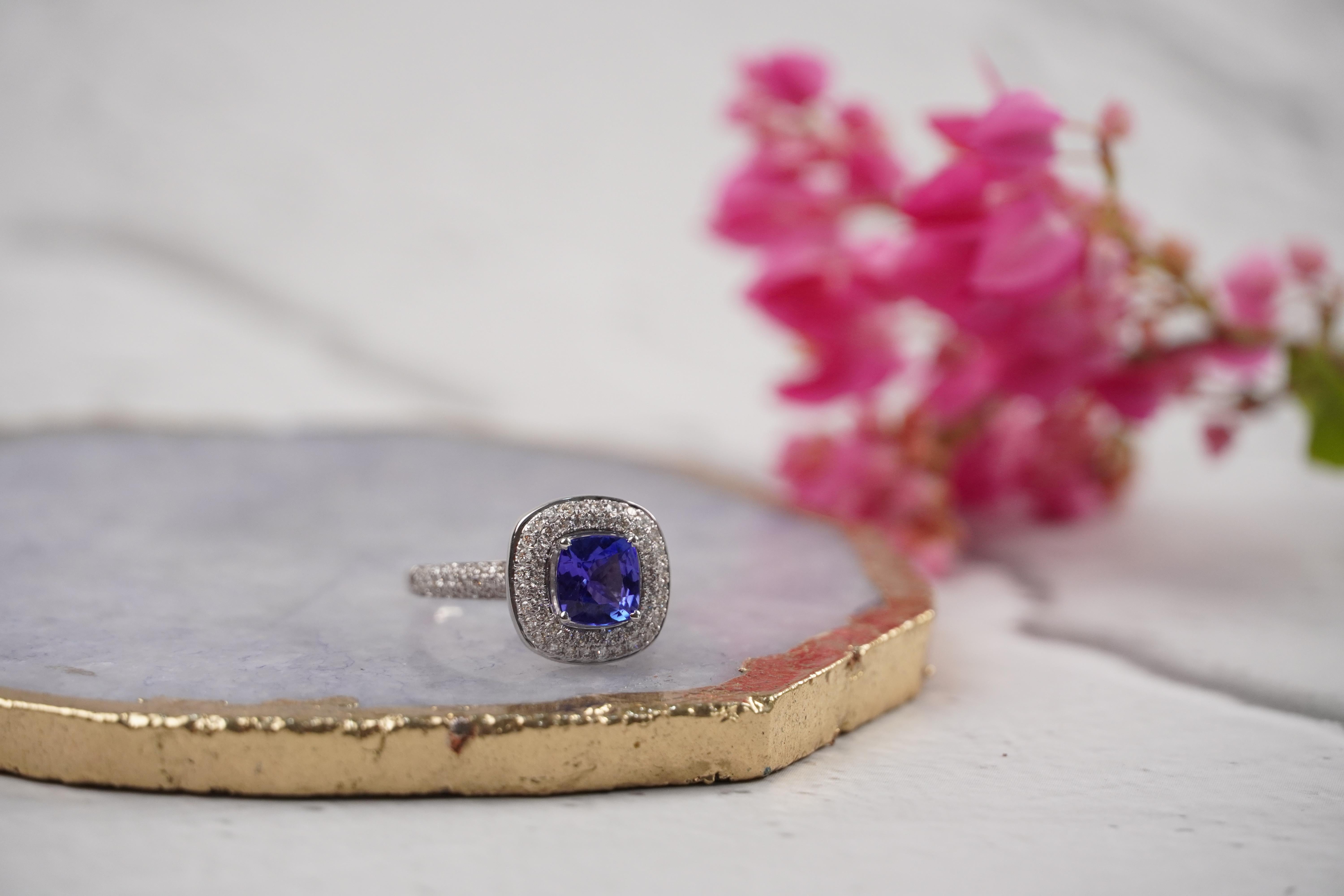For Sale:  Tanzanite Gemstone Engagement Ring with Diamonds in 18K White Gold 2
