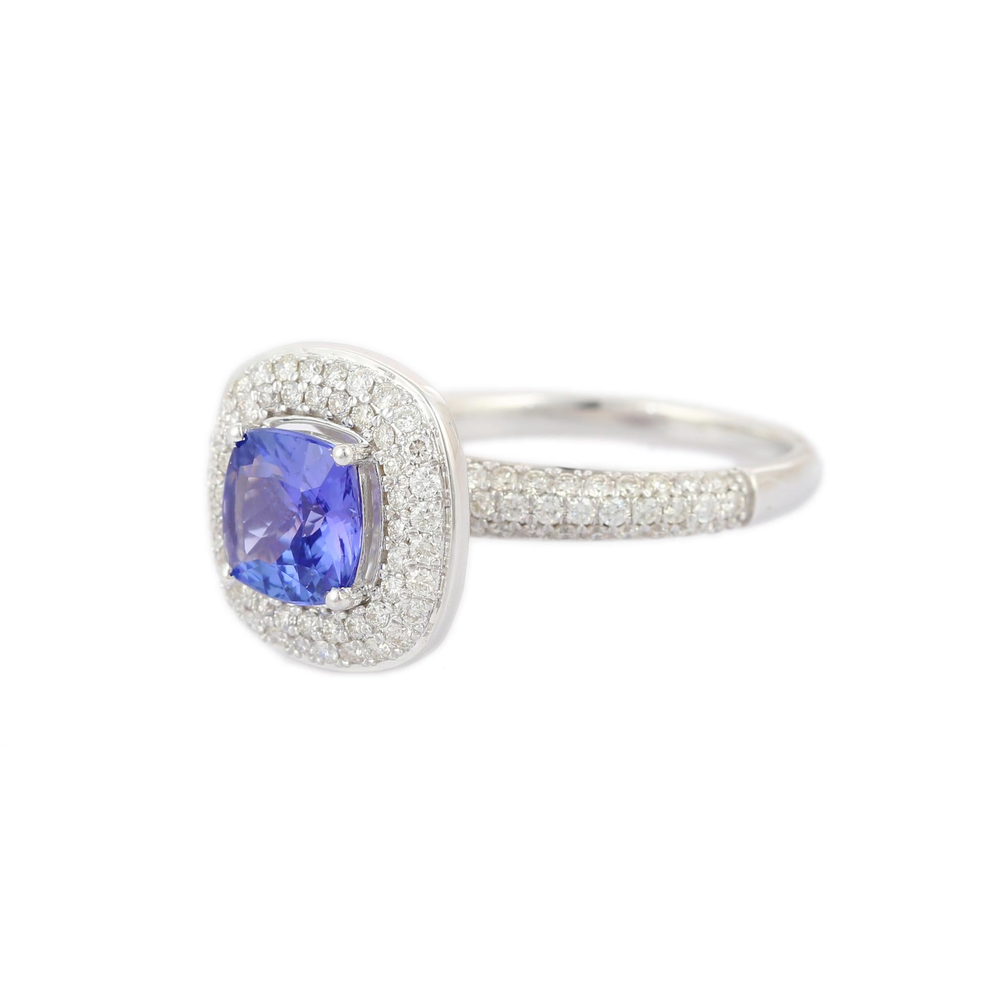 En vente :  Bague de fiançailles en or blanc 18 carats avec tanzanite et diamants 3