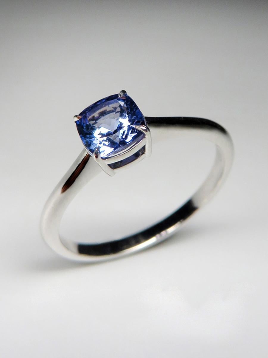 Tanzanite Bague d'or Bague de fiançailles Unisex en vente 2