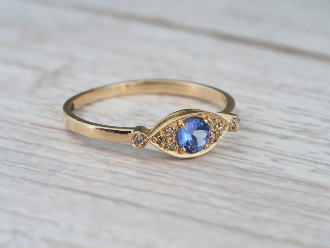 Tanzanite gold ring.  For Sale 1
