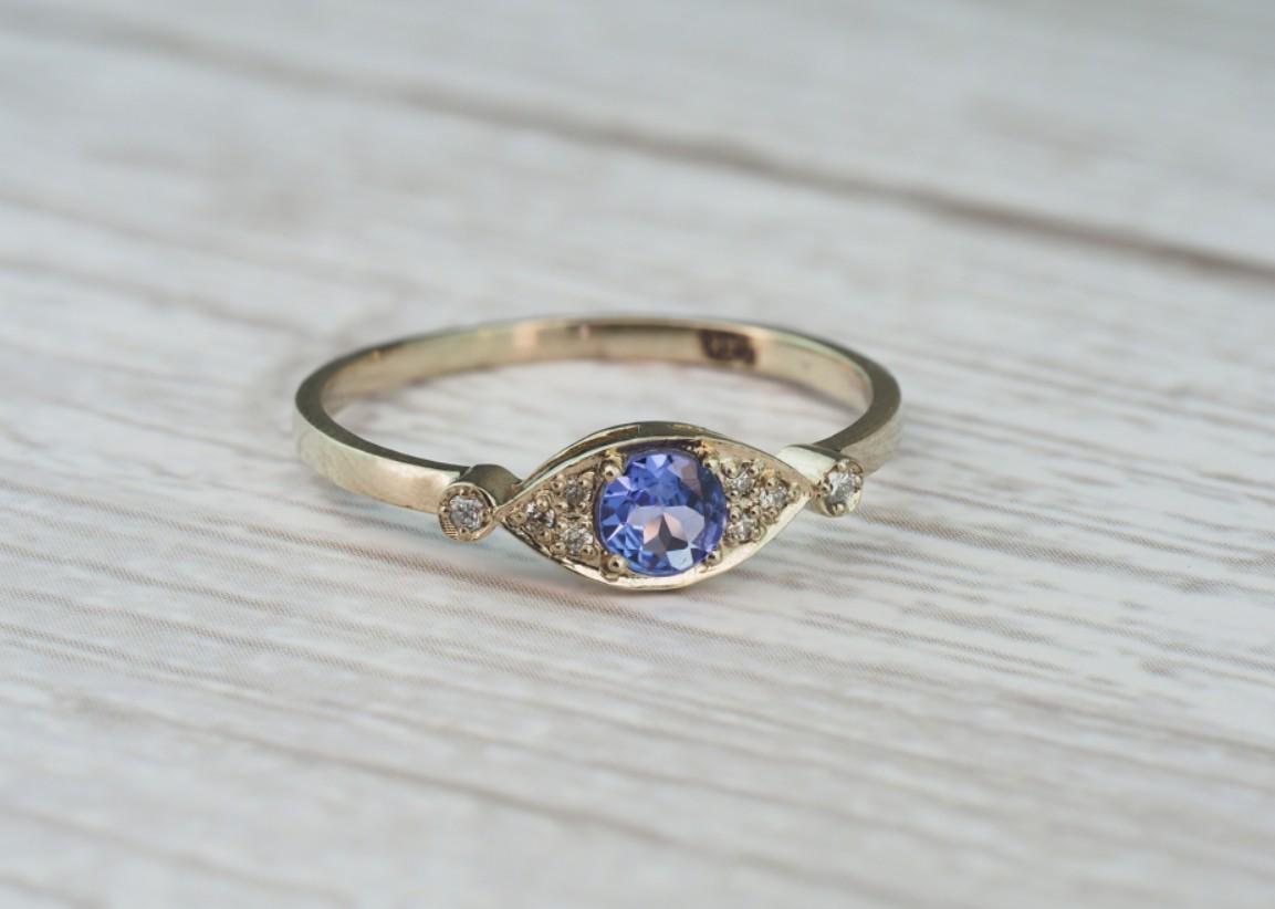 Tanzanite gold ring.  For Sale 2