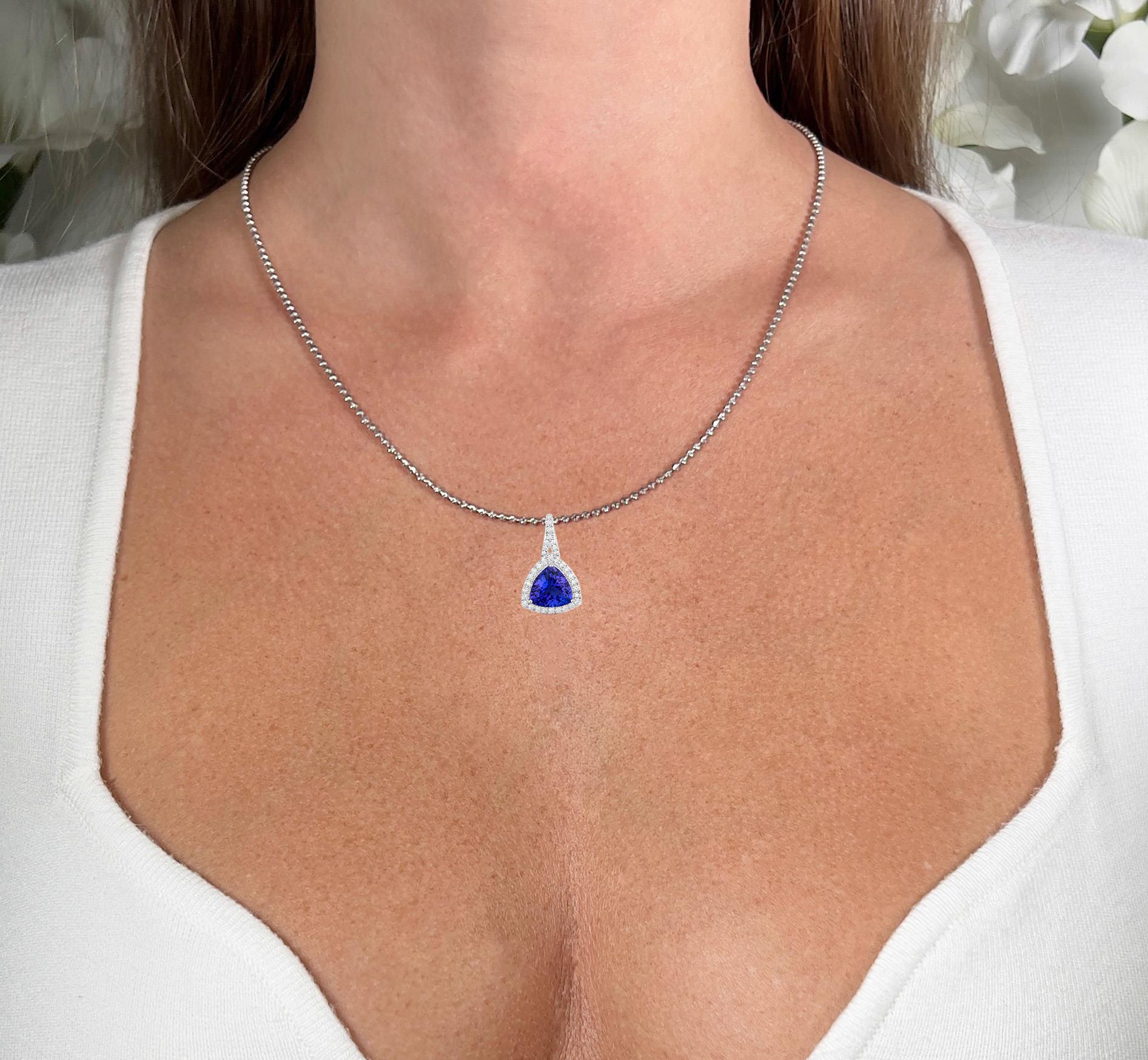 It comes with the Gemological Appraisal by GIA GG/AJP
All Gemstones are Natural
Trillion Tanzanite = 2.54 Carat
33 Round Diamonds = 0.30 Carats
Metal: 14K White Gold
Pendant Dimensions: 21 x 12 mm
