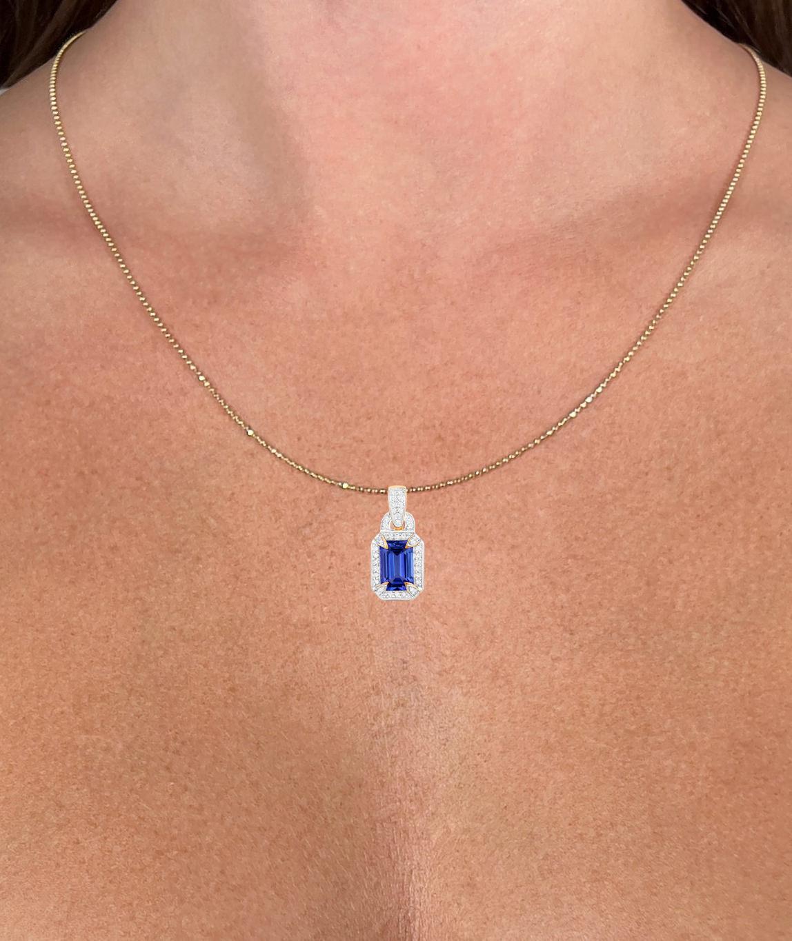 Contemporary Tanzanite Necklace With Diamonds 2.09 Carats 14K Yellow Gold For Sale
