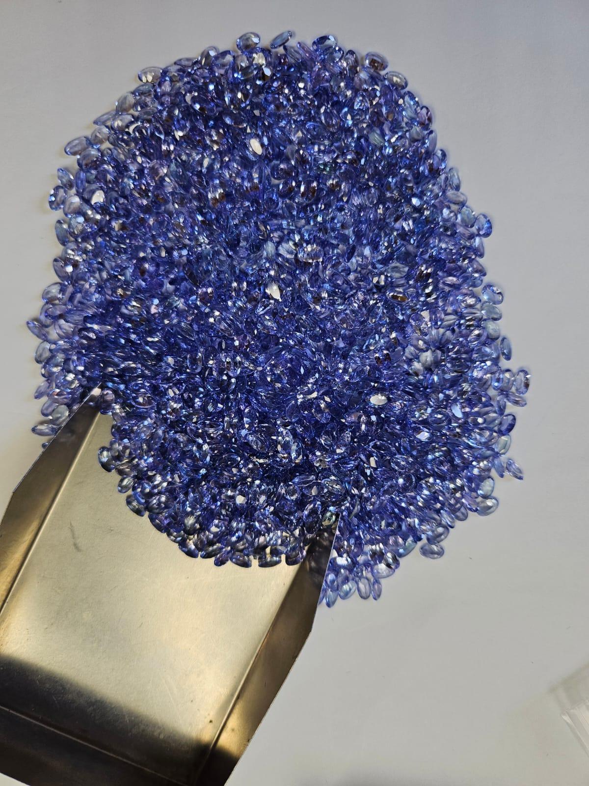 Taille ovale Tanzanite ovale 10 pièces, pierre précieuse non sertie, pour la fabrication en vente