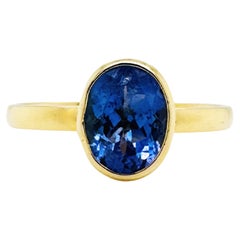 Bague ovale en or jaune 18 carats et tanzanite