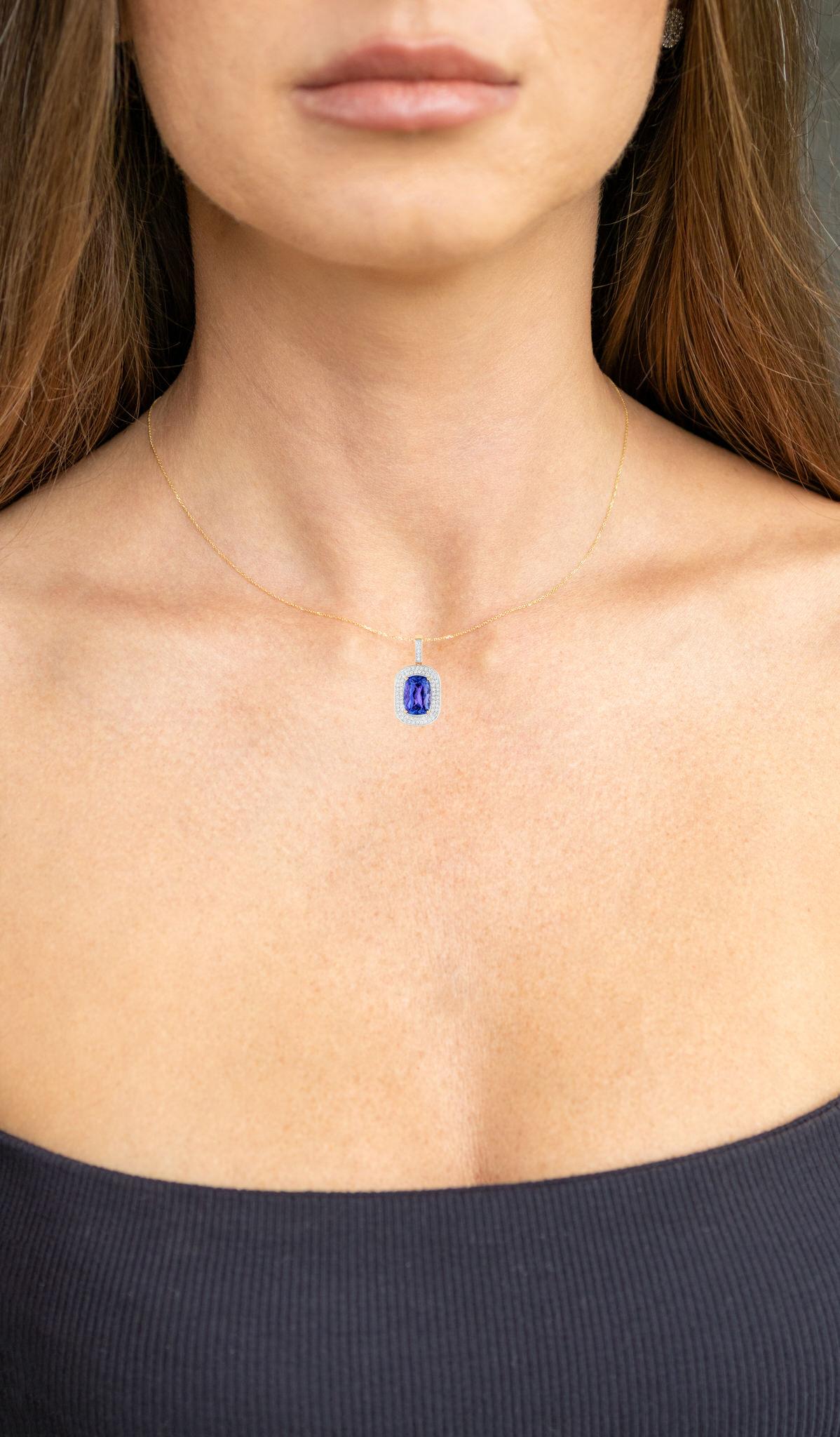 Contemporary Tanzanite Pendant Necklace Diamond Setting 3.5 Carats Total 14K Gold For Sale