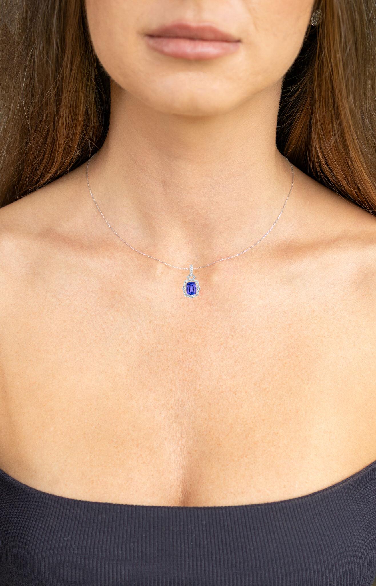 Cushion Cut Tanzanite Pendant Necklace Diamonds 2.45 Carats 14K White Gold For Sale