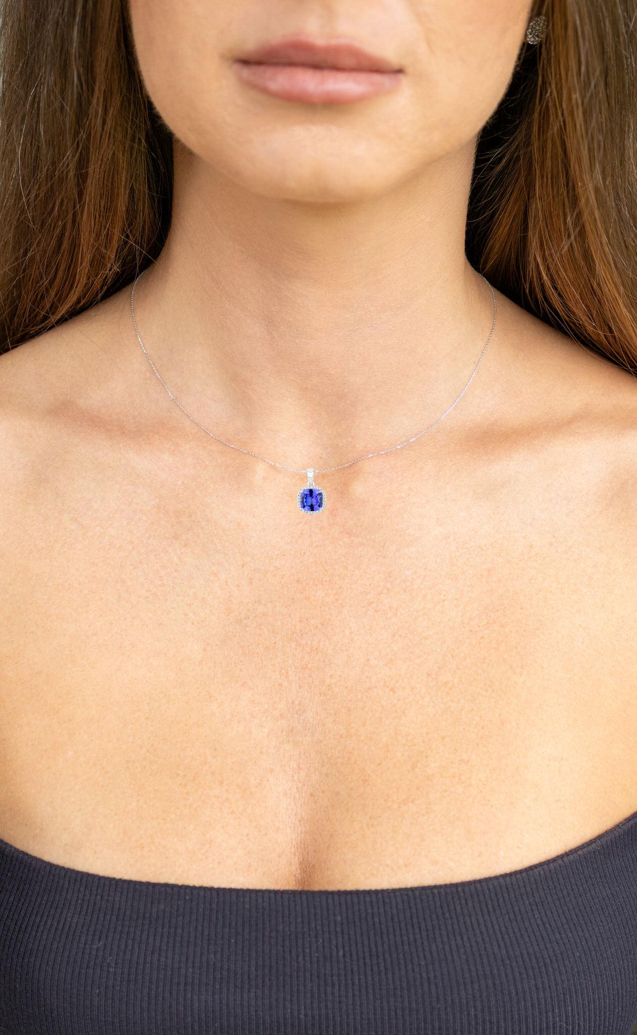 Contemporary Tanzanite Pendant Necklace Diamonds 2.64 Carats 14K White Gold For Sale