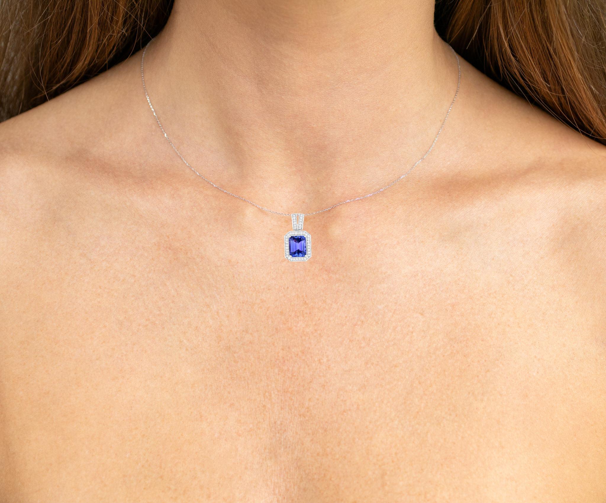 It comes with the Gemological Appraisal by GIA GG/AJP
All gemstones are natural
Tanzanite = 2.80 Carats
44 Diamonds = 0.28 Carats
Metal: 14K White Gold
Dimensions: 21 x 12 x 6 mm
Chain Included: 14K White Gold
Chain Length: 16 Inches