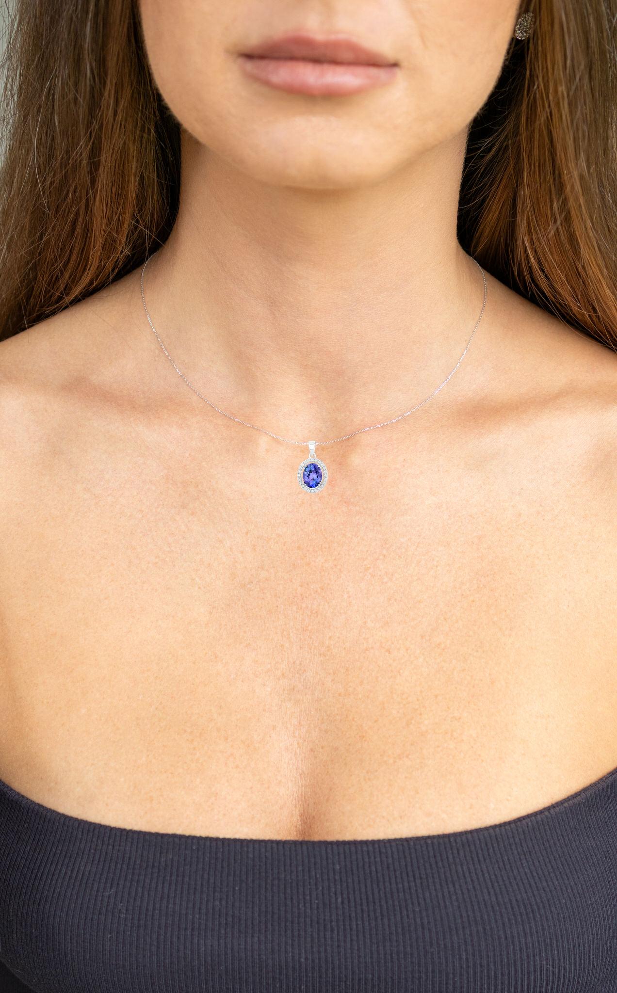 Contemporary Tanzanite Pendant Necklace Diamonds 3.2 Carats 14K White Gold For Sale