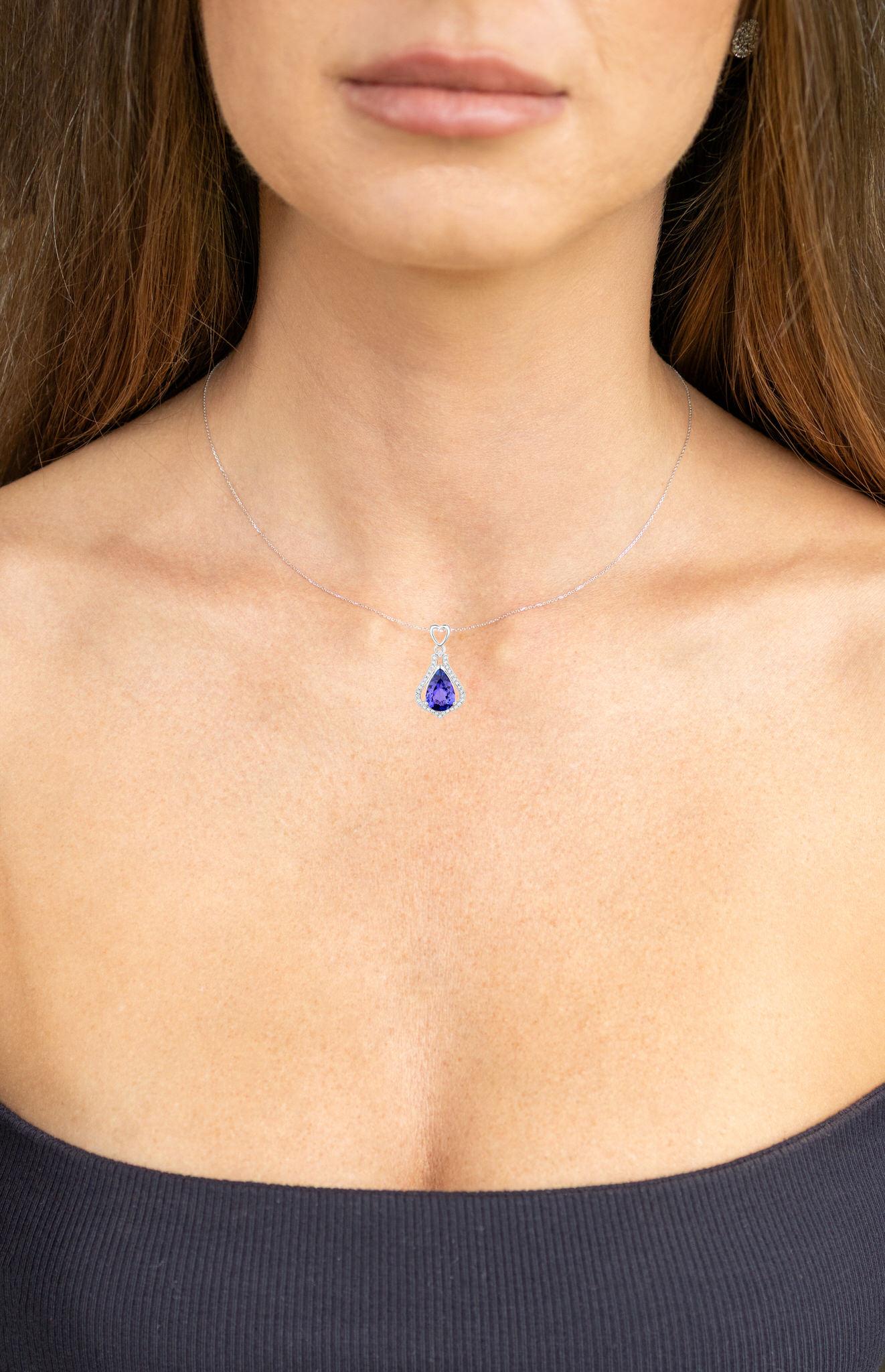 Contemporary Tanzanite Pendant Necklace Diamonds 3.29 Carats 14K White Gold For Sale