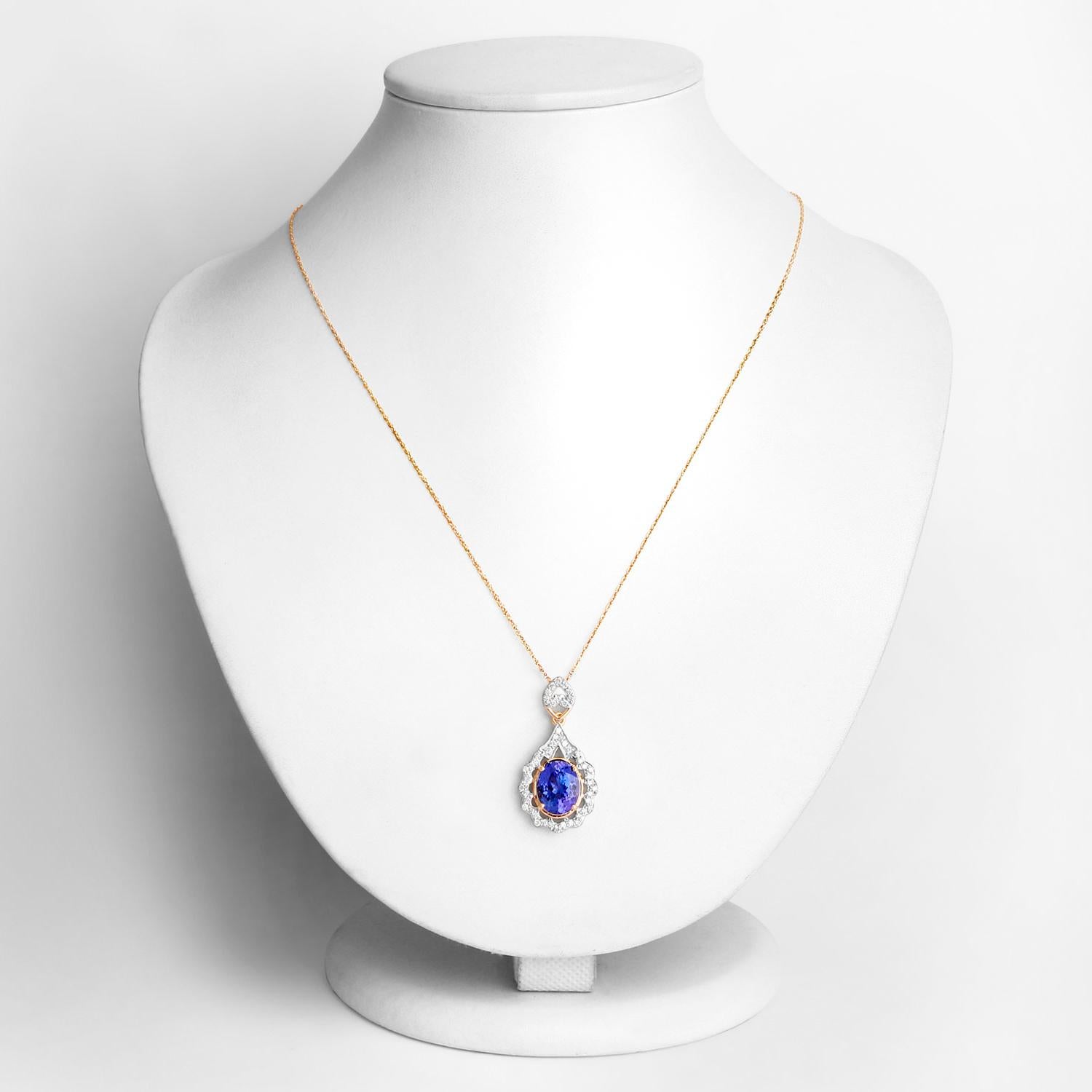 Oval Cut Tanzanite Pendant Necklace Diamonds 4.38 Carats 14K Yellow Gold For Sale