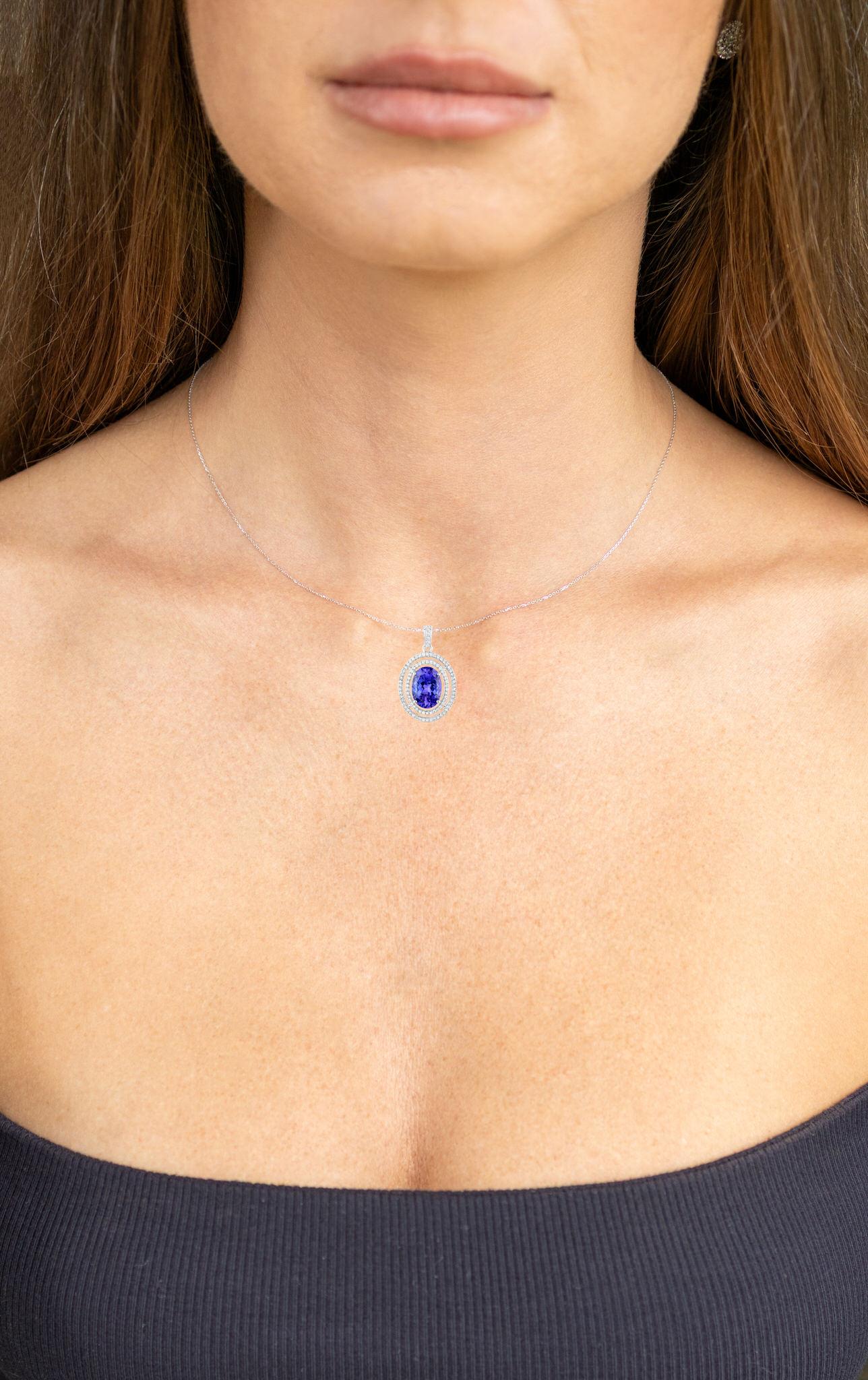 Contemporary Tanzanite Pendant Necklace Diamonds 4.88 Carats 14K White Gold For Sale