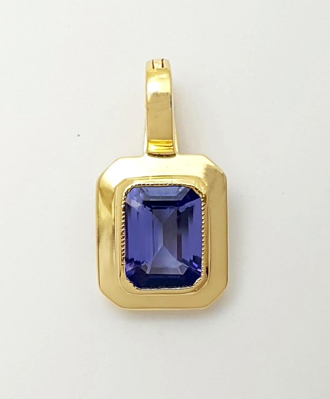 Contemporain Pendentif en Tanzanite serti dans de l'or 18K en vente