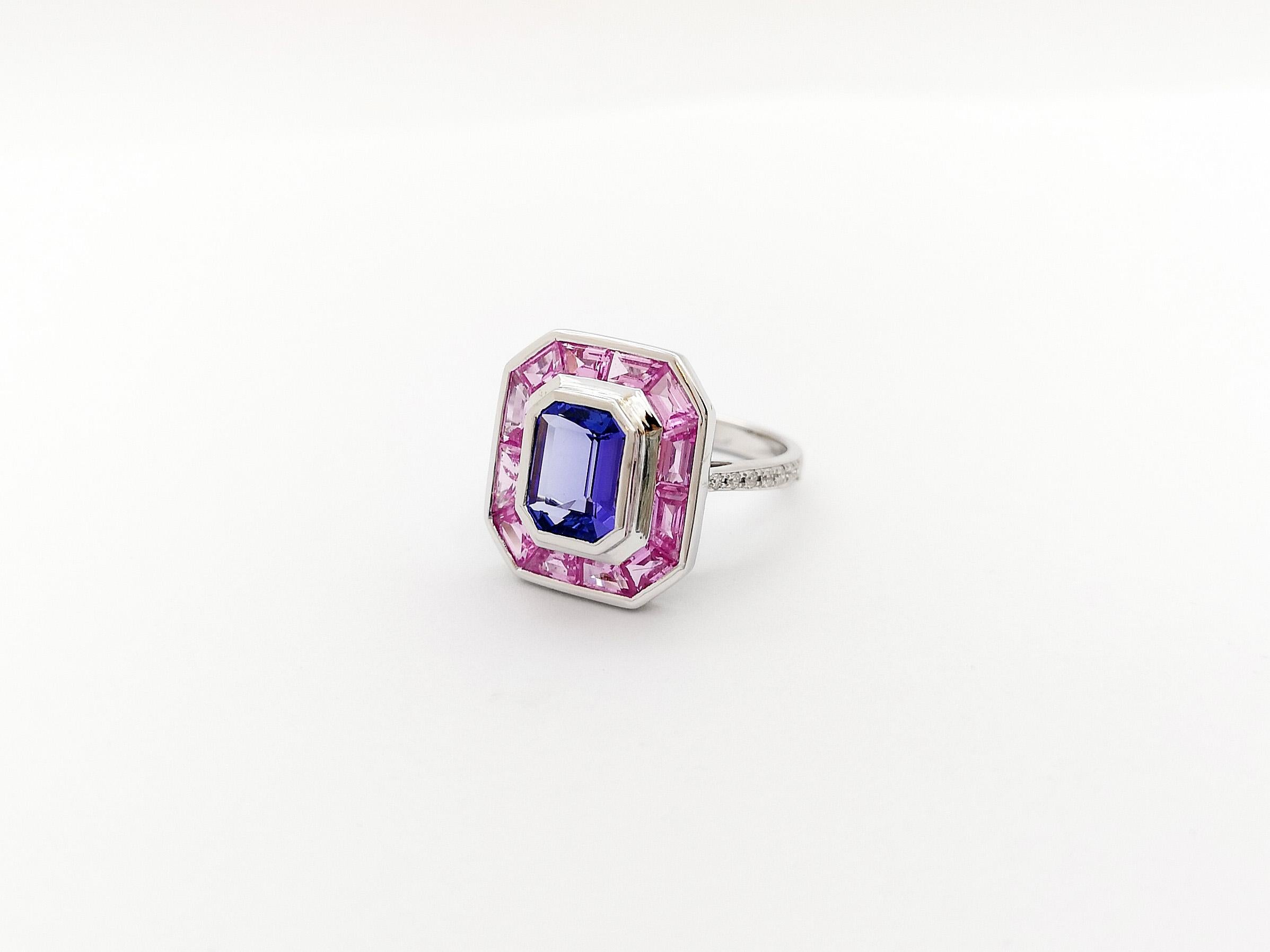 Tanzanite, Pink Sapphire and Diamond Ring set in 18K White Gold Settings For Sale 4