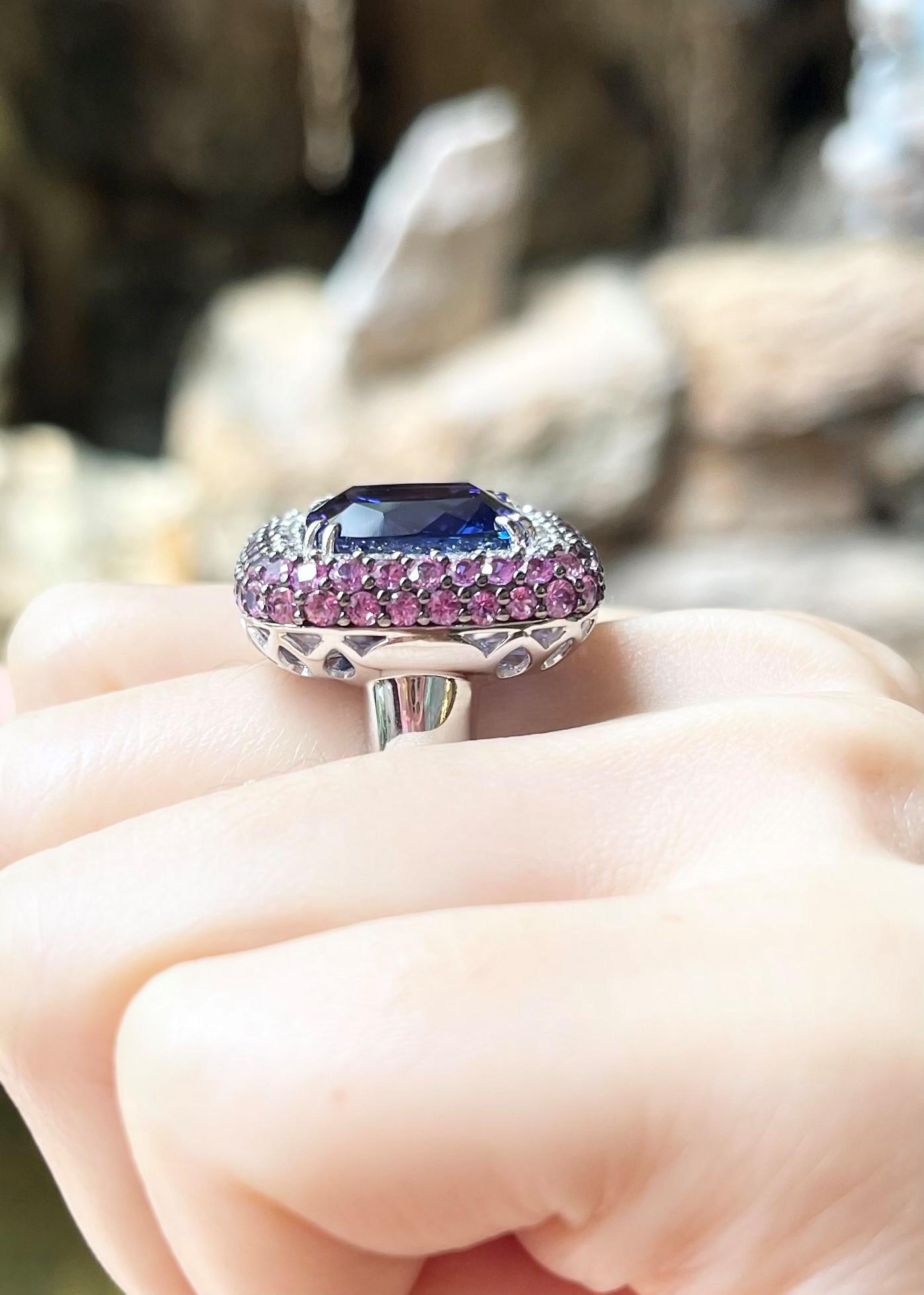 Contemporary Tanzanite, Pink Sapphire and Diamond Ring set in 18K White Gold Settings For Sale