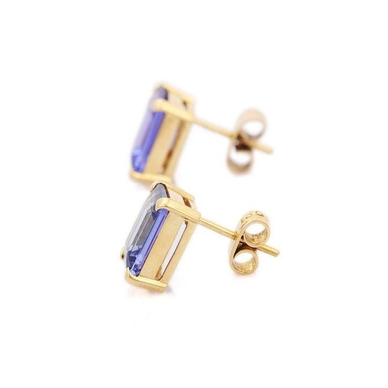Tanzanite Push Back Earrings in 18kt Solid Yellow Gold For Sale 2